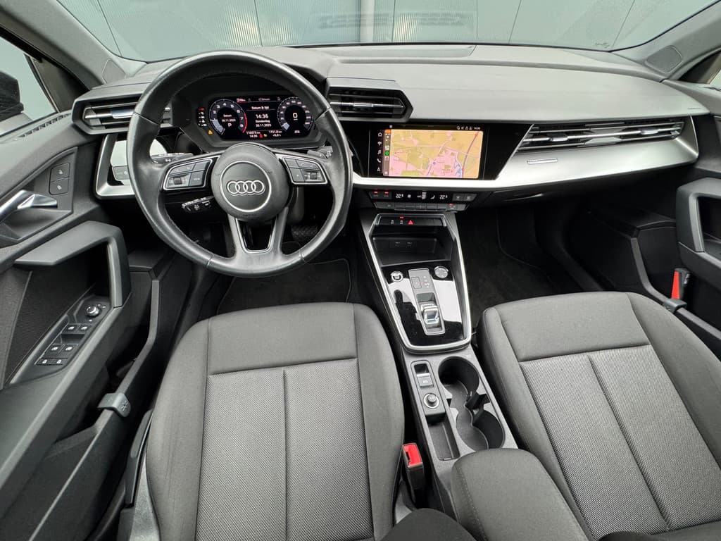 Audi A3 Limousine 30 TFSI Automaat * Carplay * Optiek Zwart * Parkeersensoren * thumbnail 3