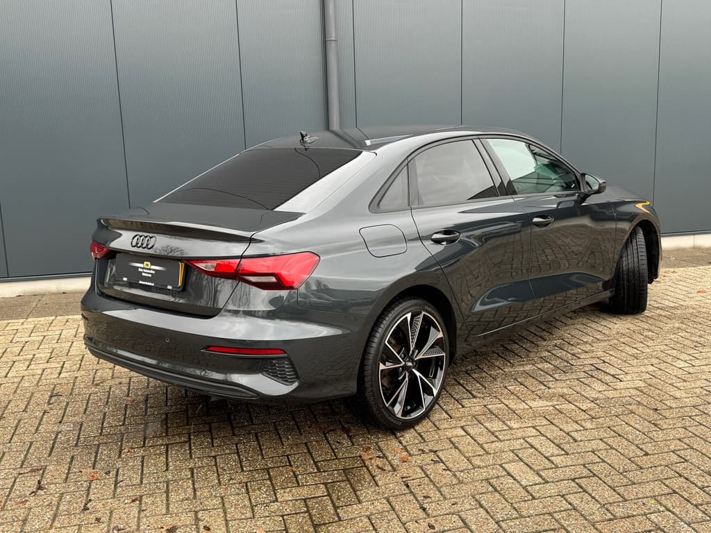 Audi A3 Limousine 30 TFSI Automaat * Carplay * Optiek Zwart * Parkeersensoren * thumbnail 22