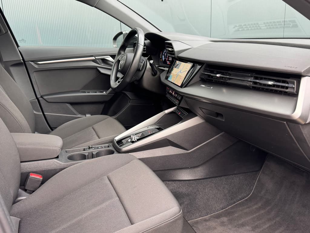 Audi A3 Limousine 30 TFSI Automaat * Carplay * Optiek Zwart * Parkeersensoren * thumbnail 28