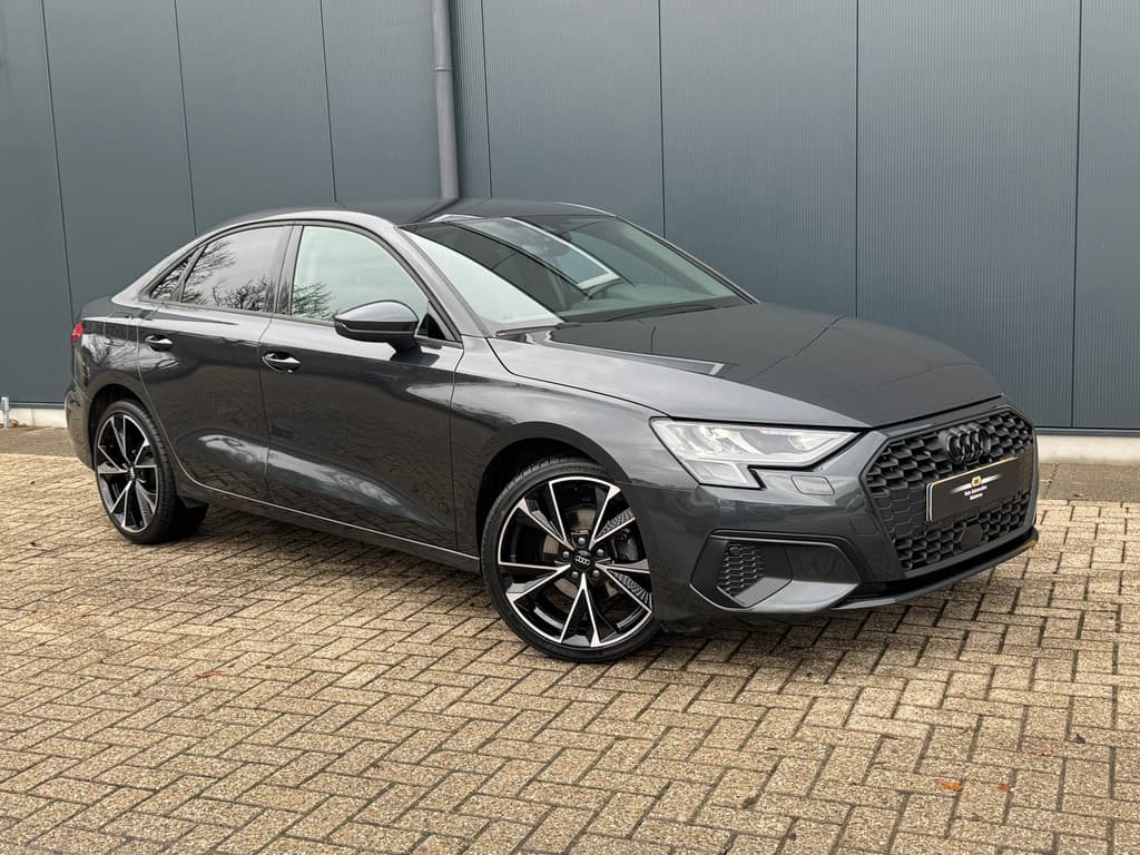 Audi A3 Limousine 30 TFSI Automaat * Carplay * Optiek Zwart * Parkeersensoren * thumbnail 32