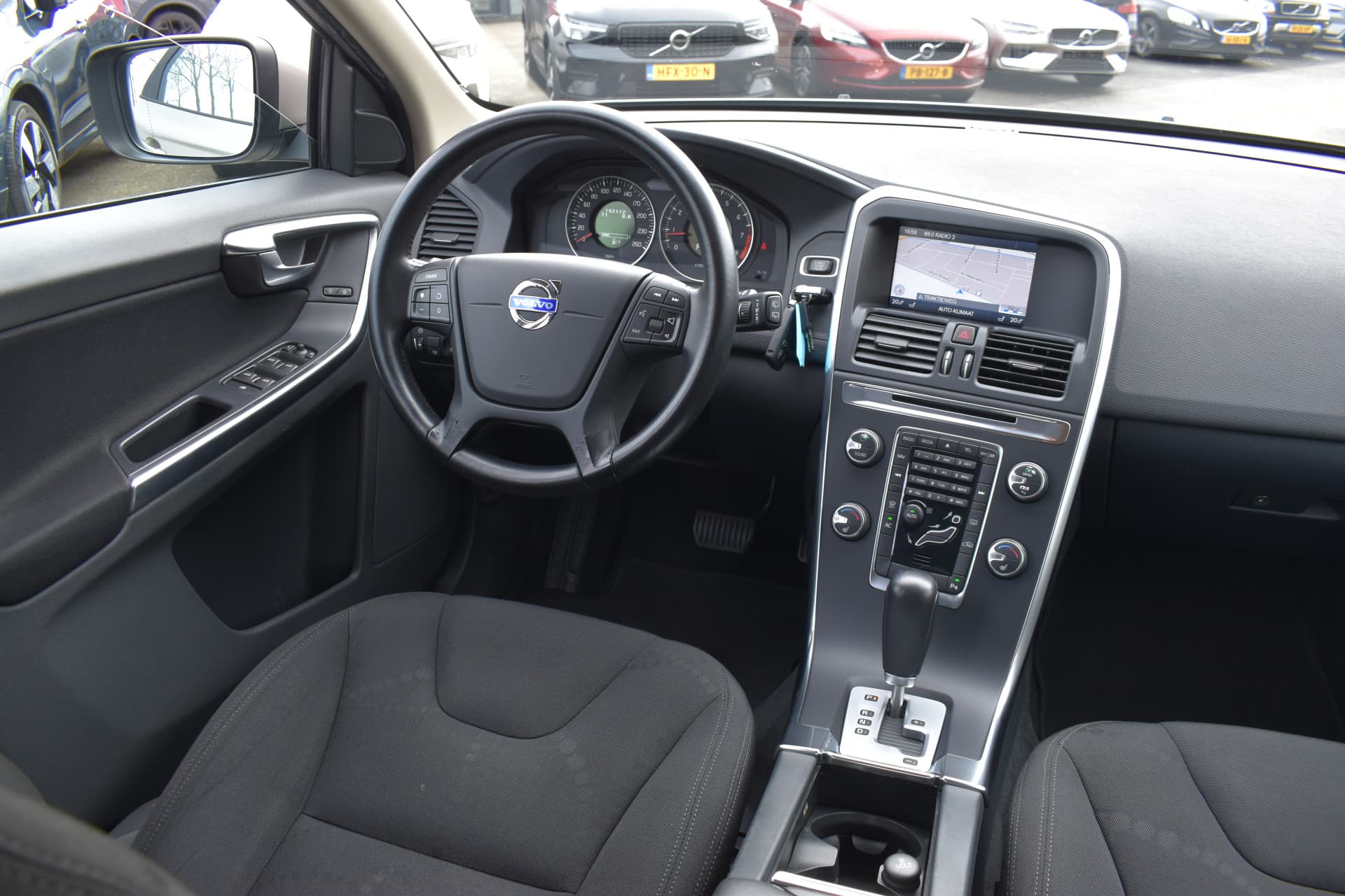 Volvo XC60 T5 241PK Automaat Kinetic thumbnail 10