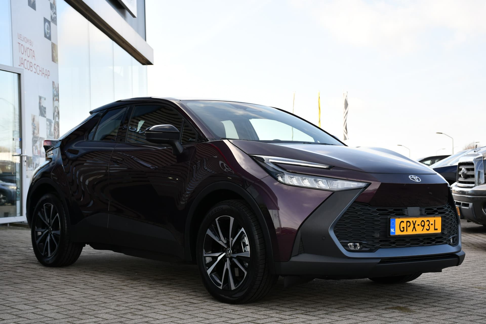Toyota C-HR 2.0 Plug-in Hybrid 220 Dynamic Automaat 223pk thumbnail 9