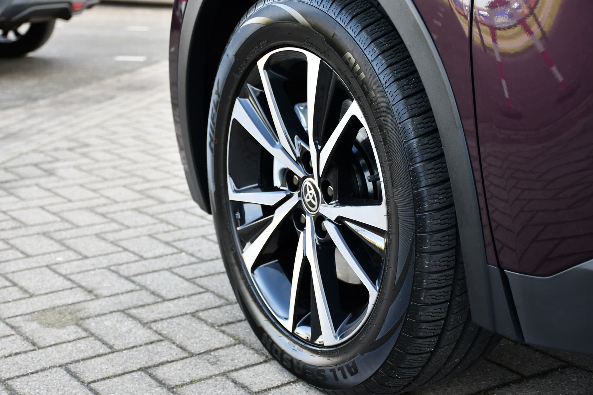 Toyota C-HR 2.0 Plug-in Hybrid 220 Dynamic Automaat 223pk thumbnail 19