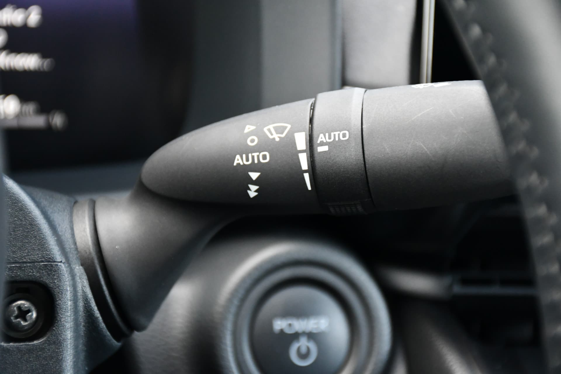 Toyota C-HR 2.0 Plug-in Hybrid 220 Dynamic Automaat 223pk thumbnail 25