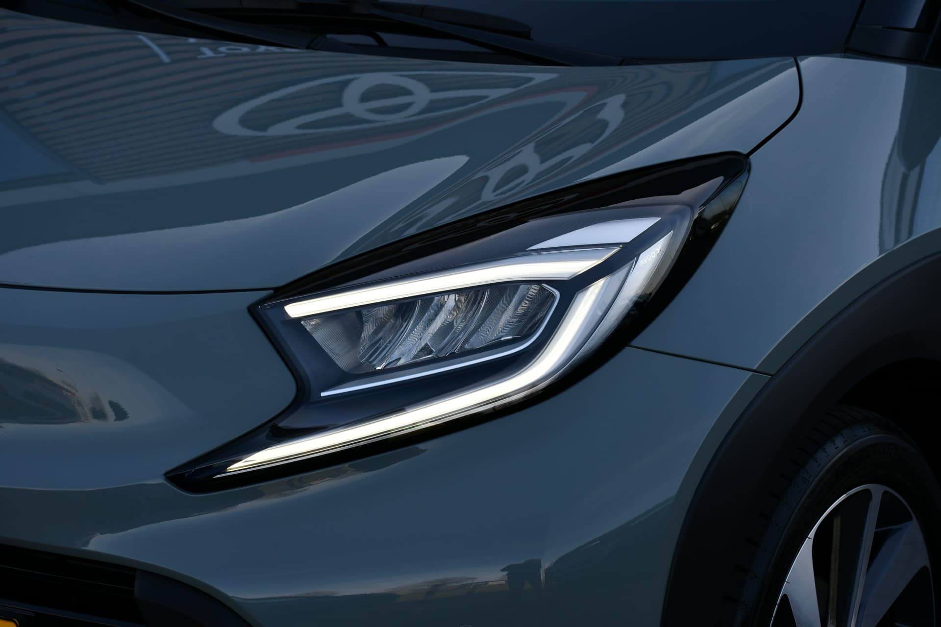 Toyota Aygo X 1.0 VVT-i MT Envy 72pk thumbnail 15