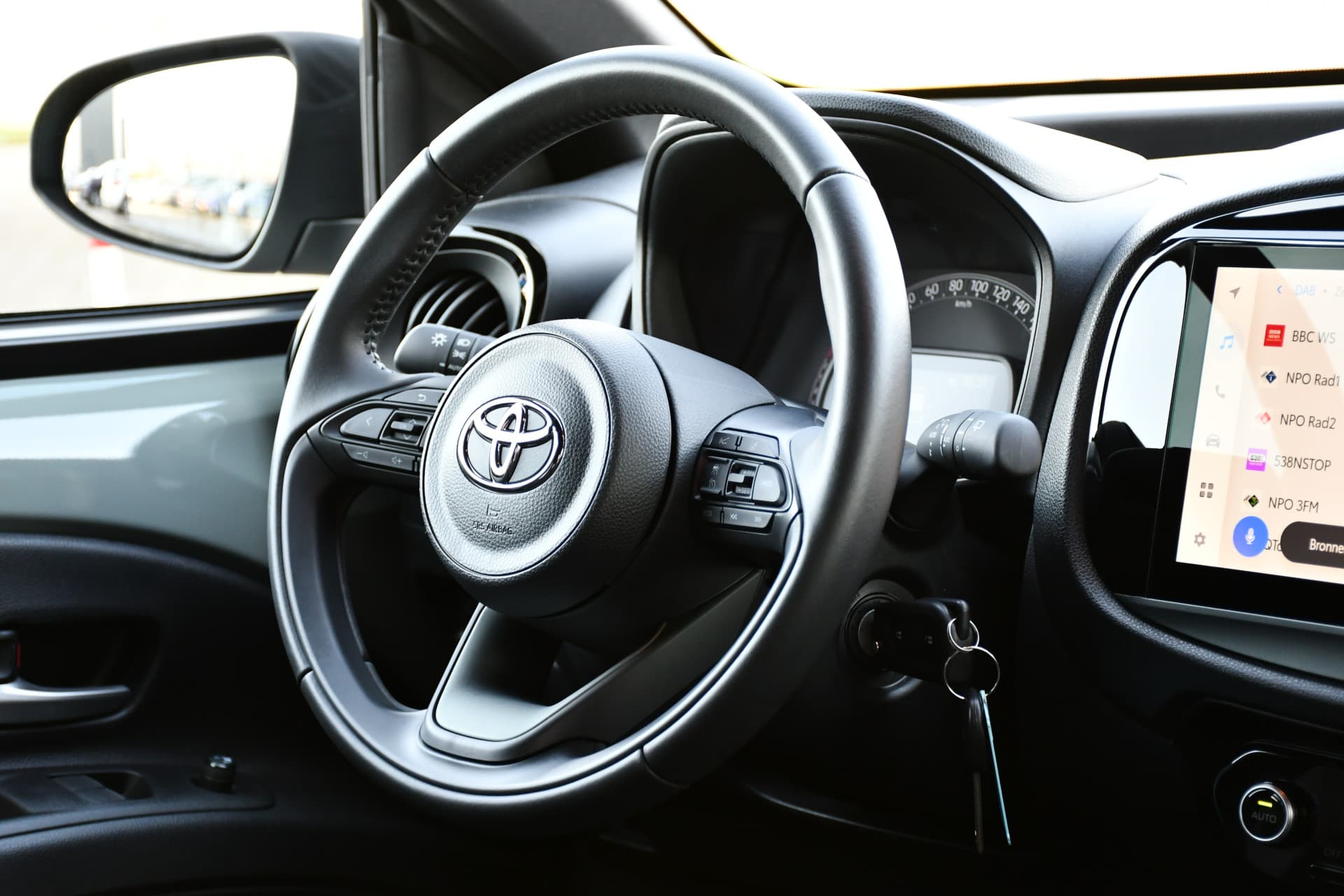 Toyota Aygo X 1.0 VVT-i MT Envy 72pk thumbnail 23