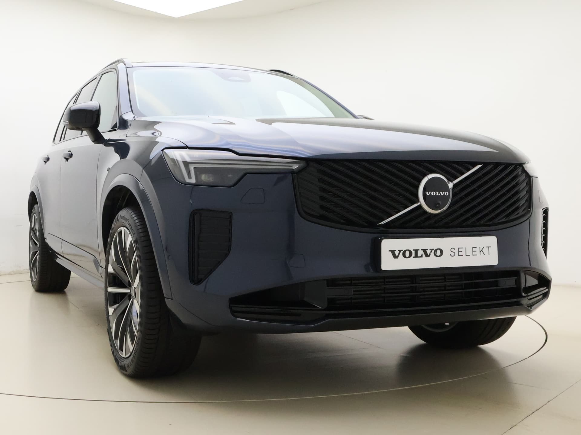 Volvo XC90 T8 455pk AWD Plus Dark / Panorama dak / 360 camera / Lederen dashboard / Geïntegreerd kinderzitje / Harman en kardon audio / thumbnail 19