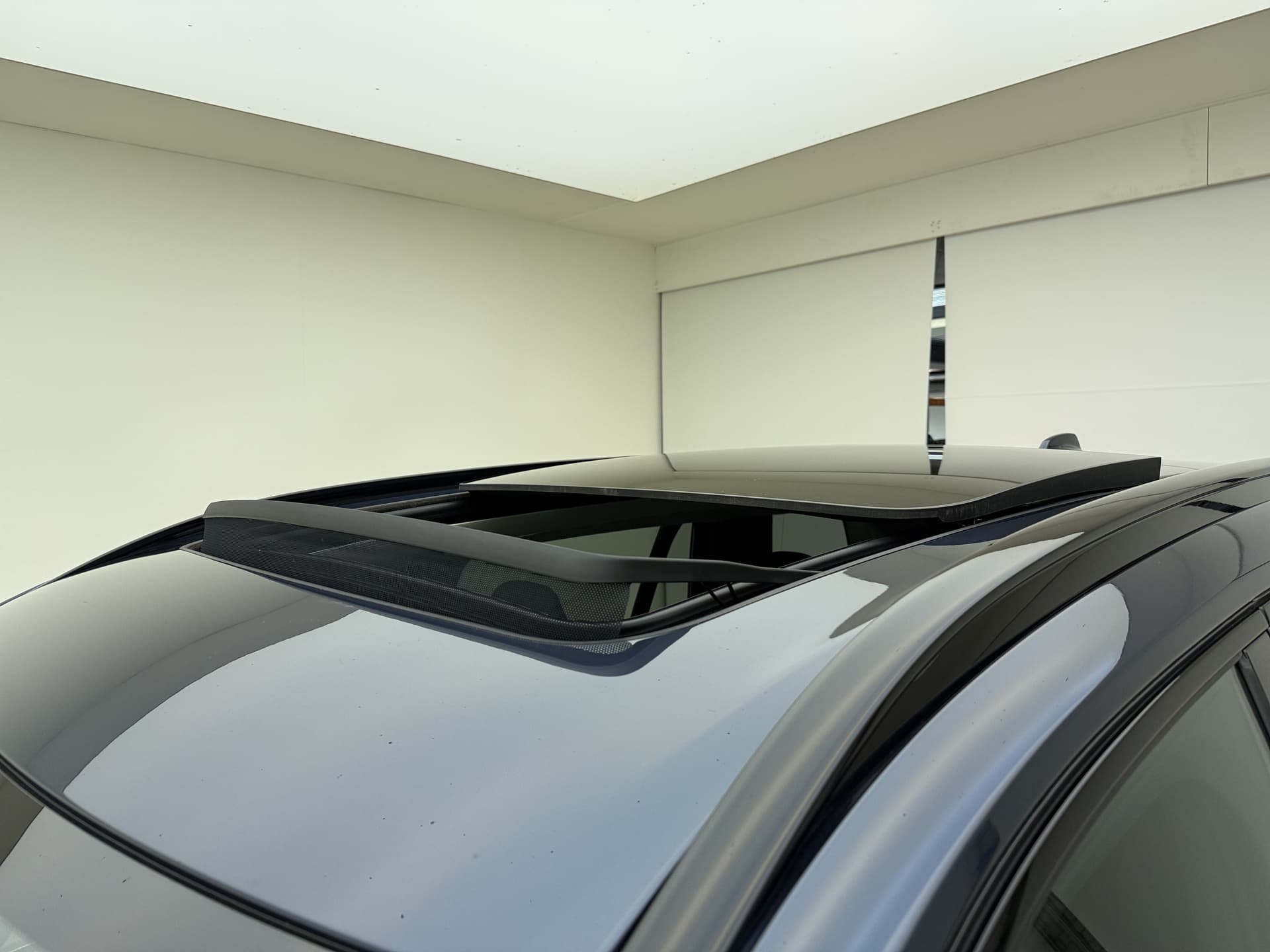 Volvo XC90 T8 455pk AWD Plus Dark / Panorama dak / 360 camera / Lederen dashboard / Geïntegreerd kinderzitje / Harman en kardon audio / thumbnail 46