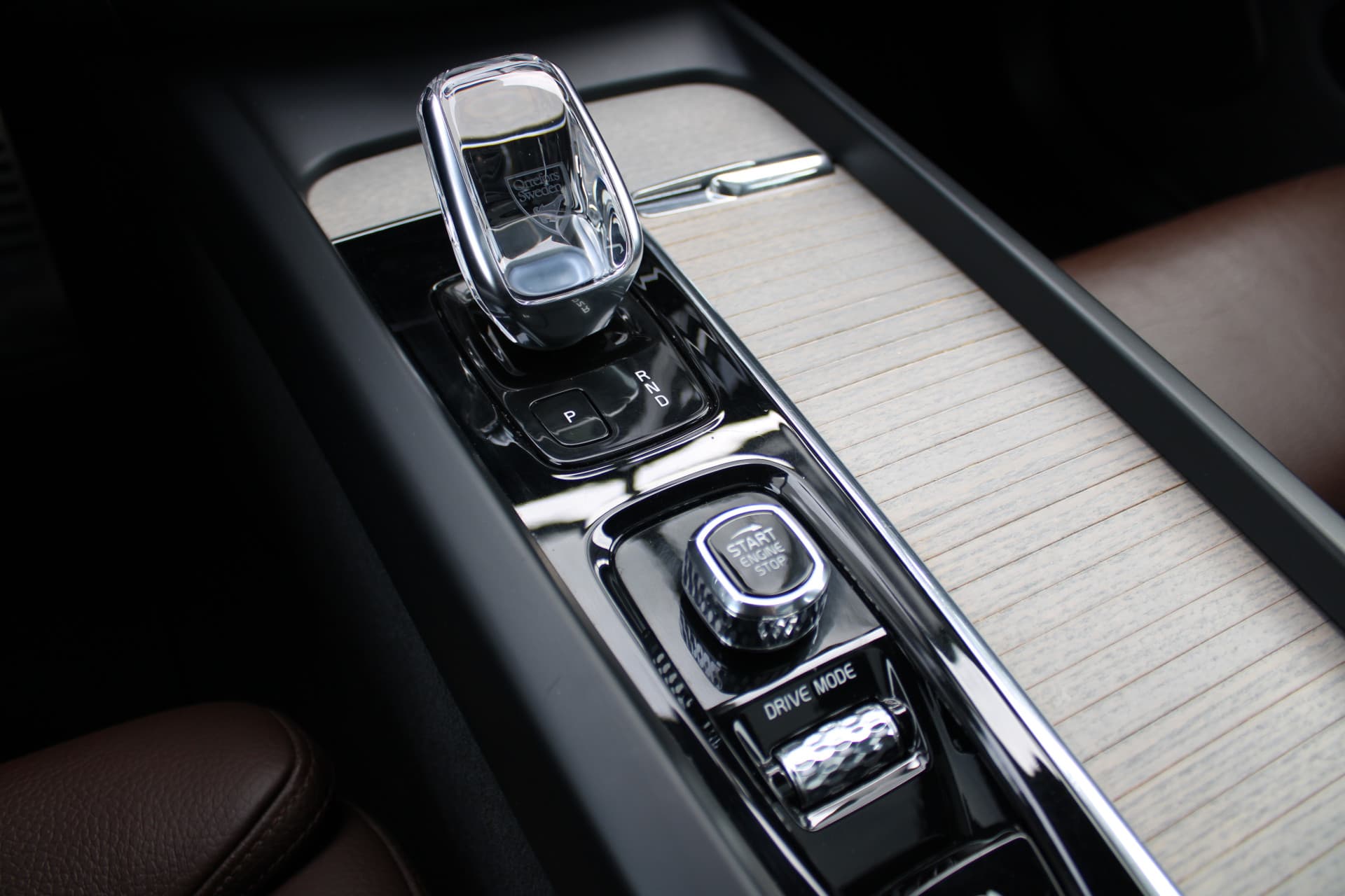 Volvo XC60 T8 Twin Engine AWD Momentum Pro thumbnail 29