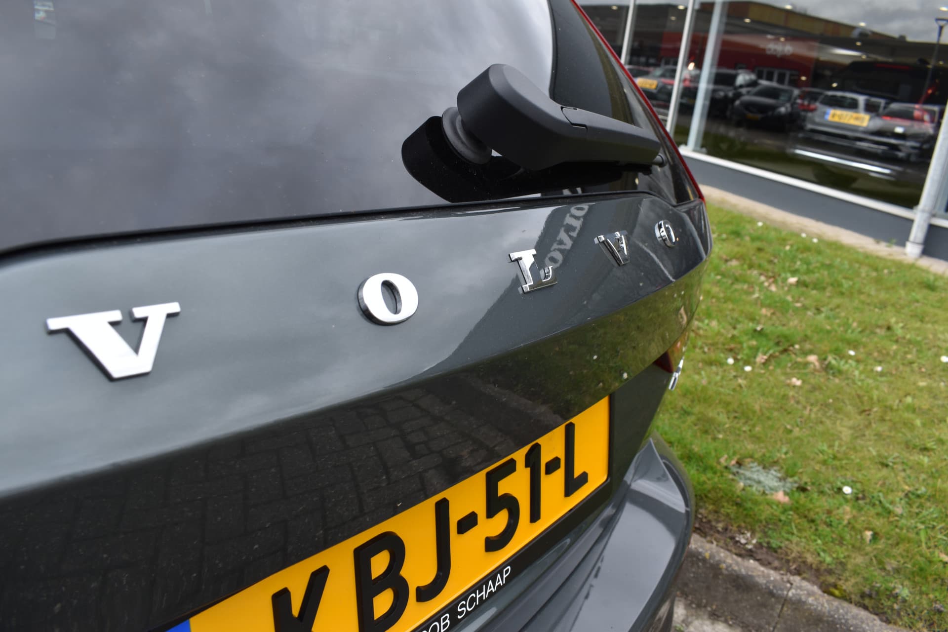 Volvo V60 T6 AWD 350PK Plug-in Hybrid Ultra Dark thumbnail 15