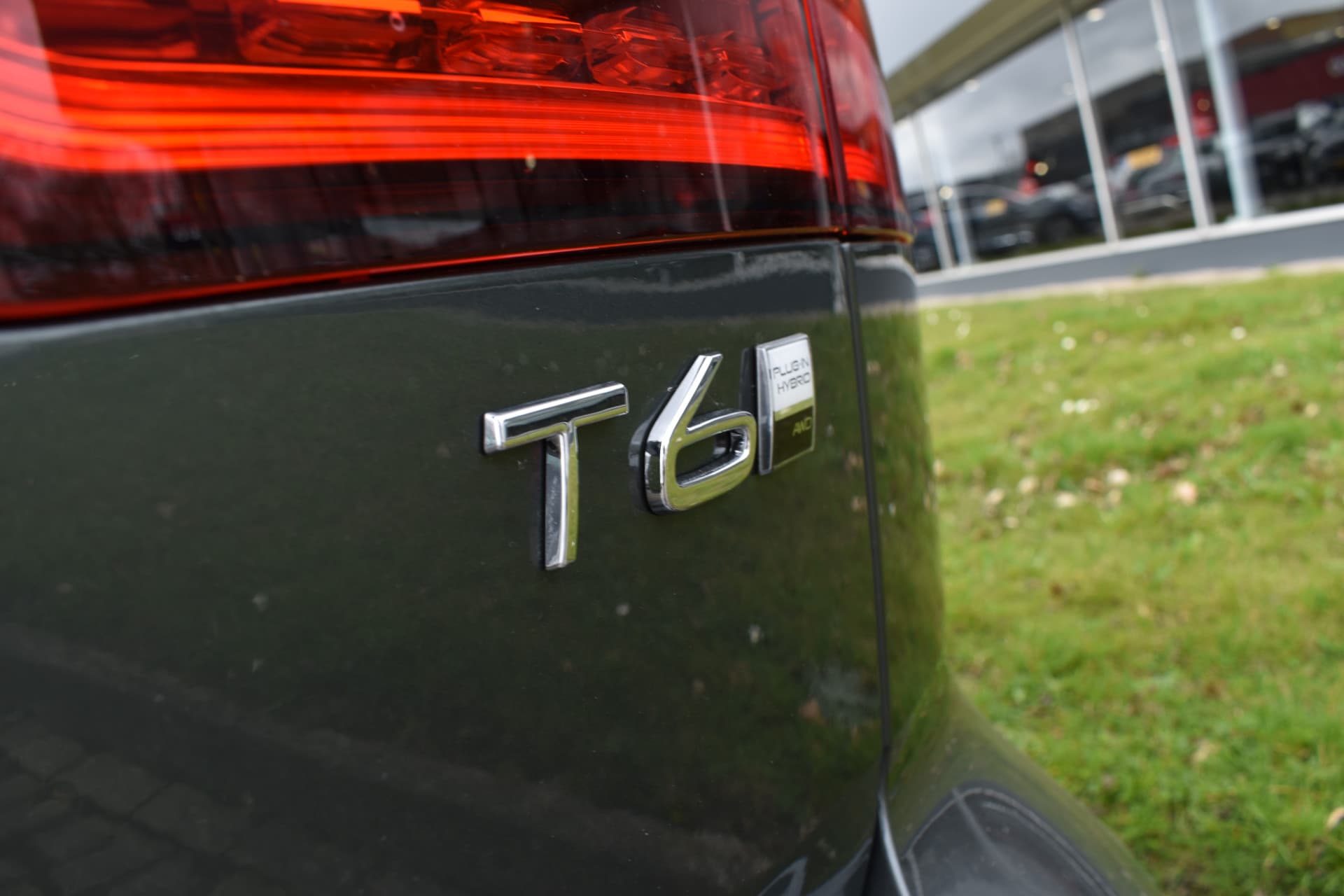 Volvo V60 T6 AWD 350PK Plug-in Hybrid Ultra Dark thumbnail 17