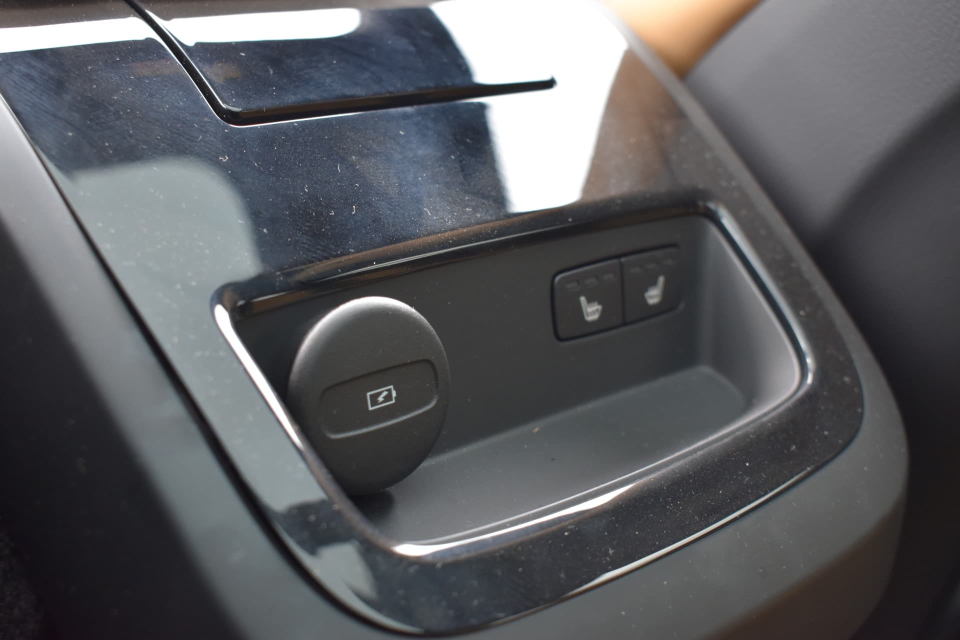 Volvo V60 T6 AWD 350PK Plug-in Hybrid Ultra Dark thumbnail 27