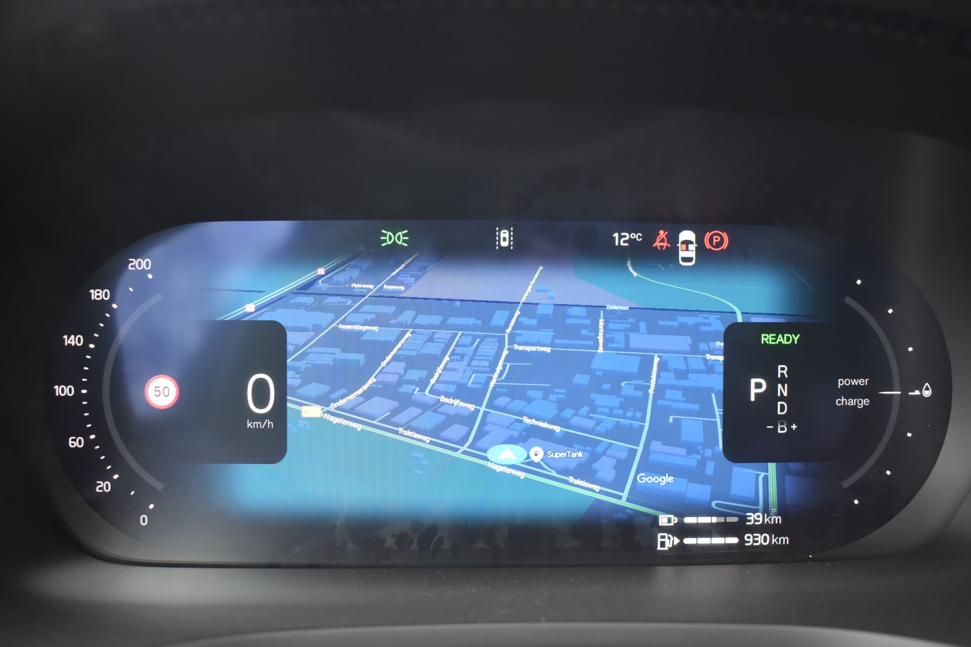 Volvo V60 T6 AWD 350PK Plug-in Hybrid Ultra Dark thumbnail 37