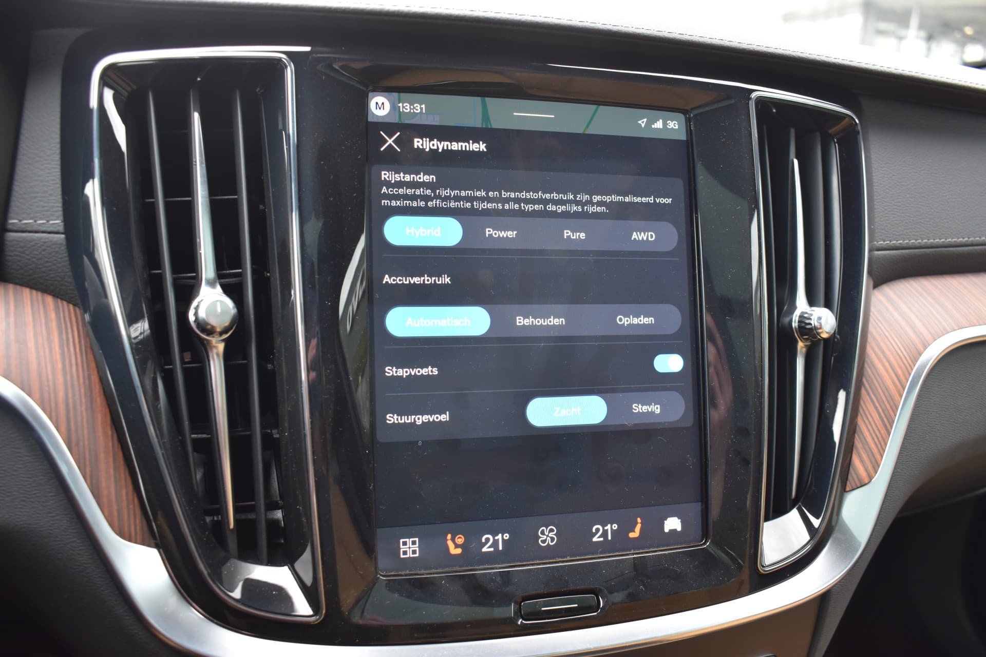 Volvo V60 T6 AWD 350PK Plug-in Hybrid Ultra Dark thumbnail 52