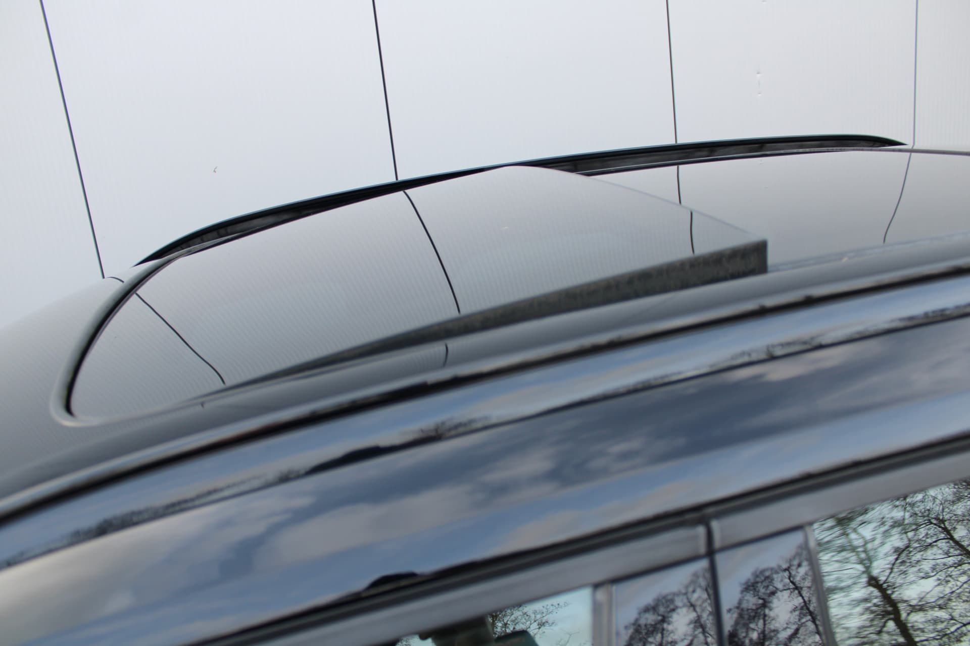 Volvo XC40 Recharge P8 AWD R-Design thumbnail 11