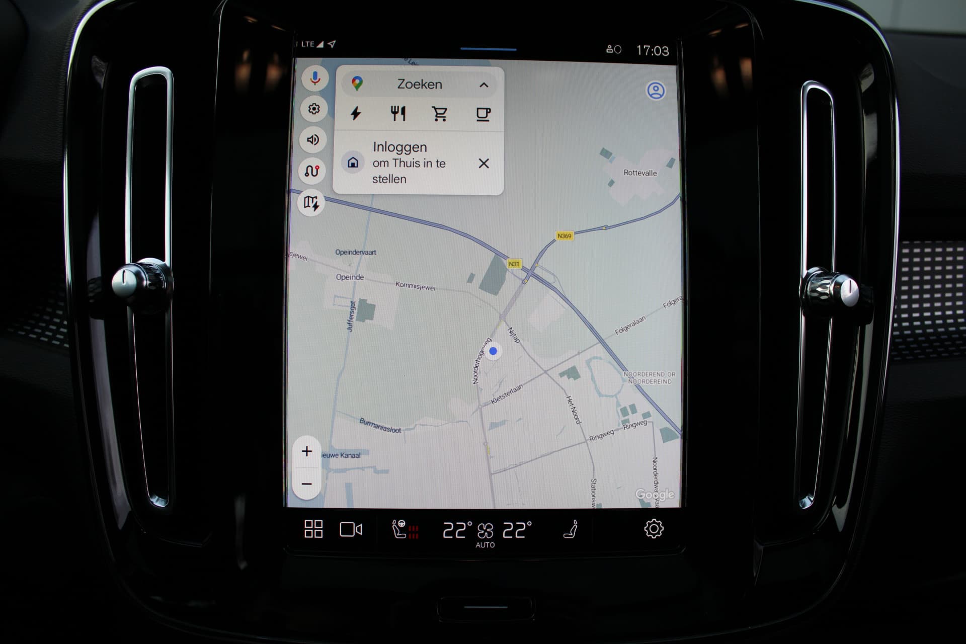 Volvo XC40 Recharge P8 AWD R-Design thumbnail 24