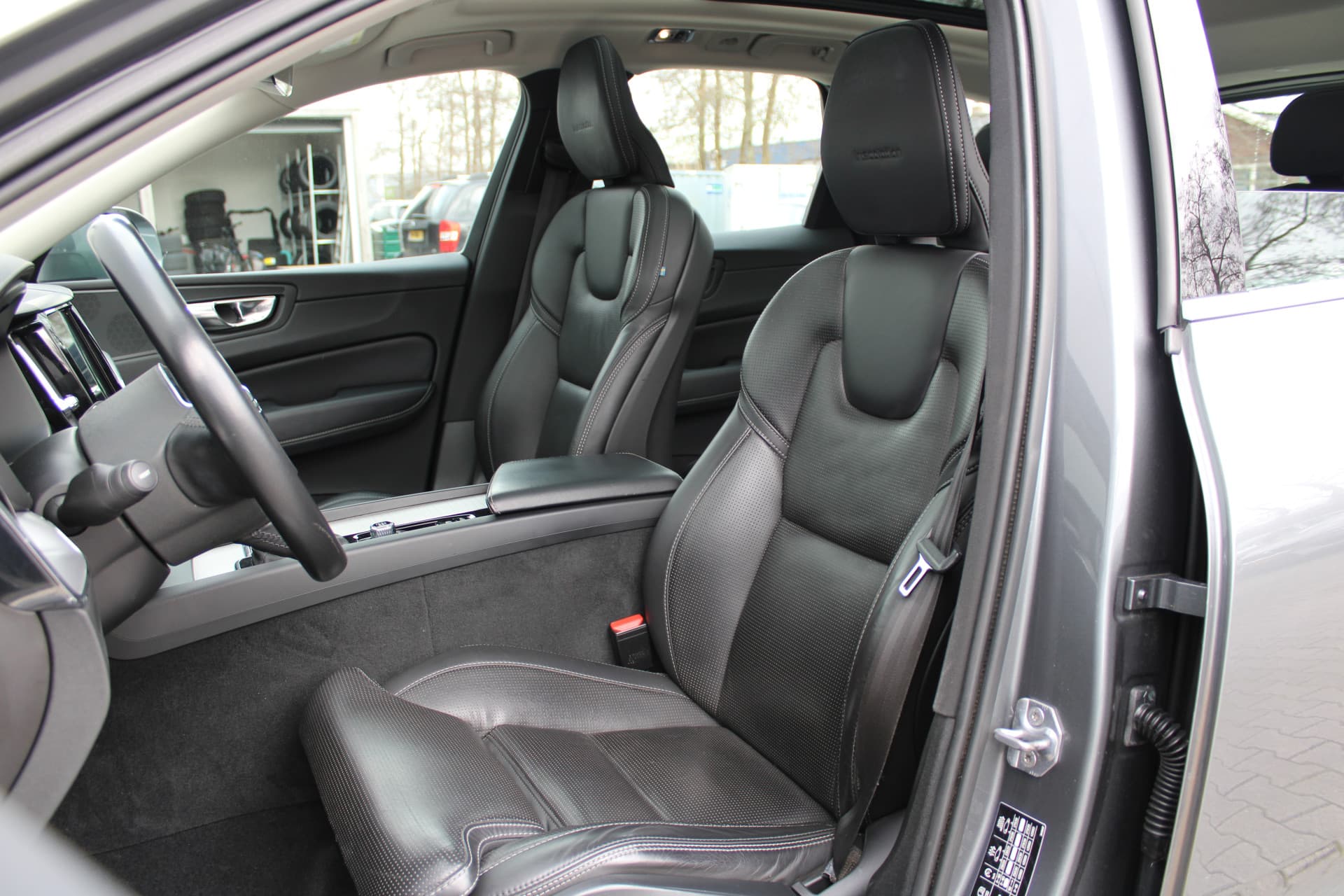 Volvo XC60 T5 Inscription thumbnail 4