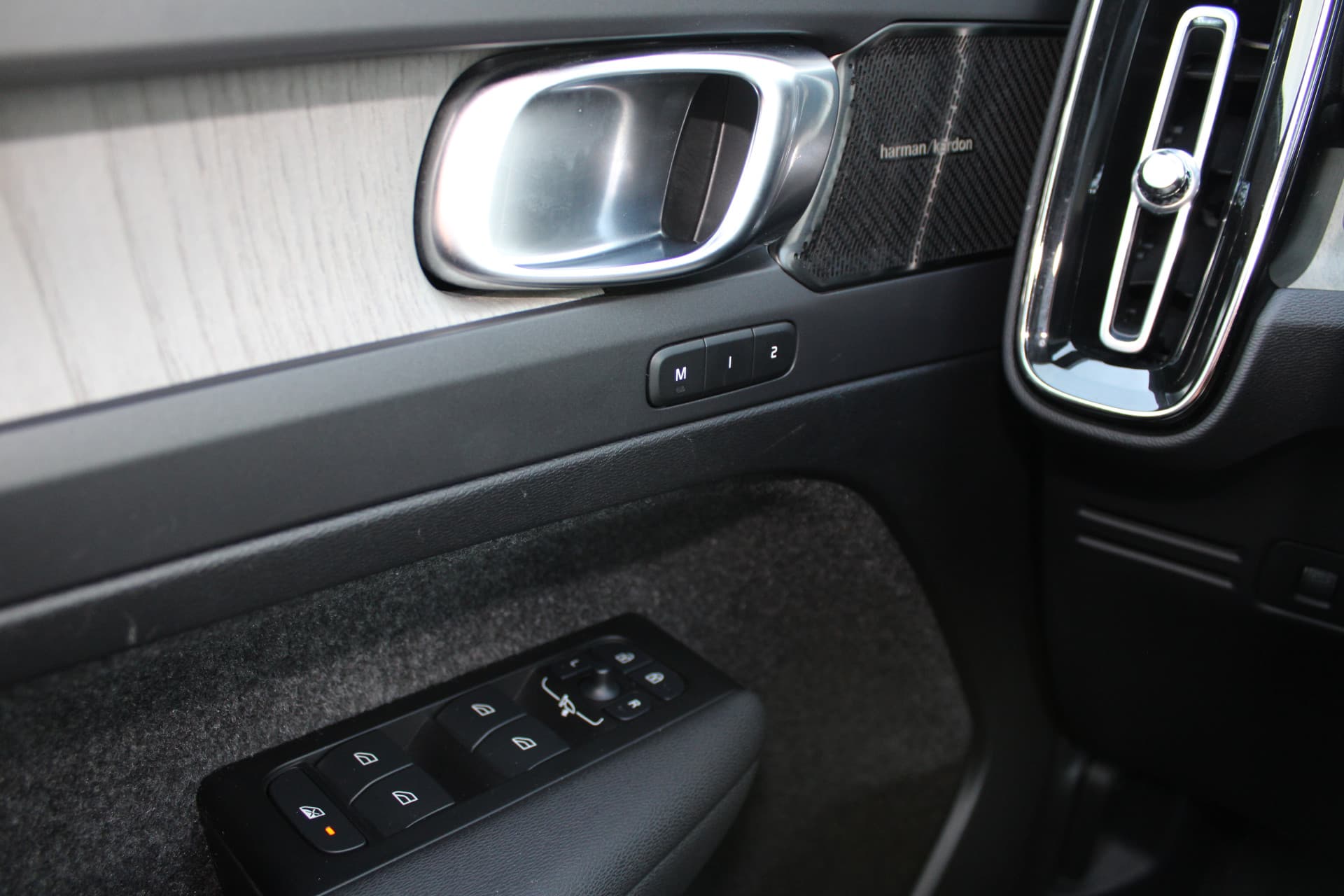 Volvo XC40 T4 Recharge Inscription thumbnail 21