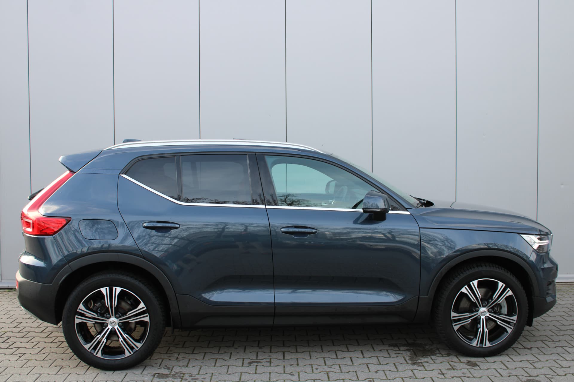 Volvo XC40 T4 Recharge Inscription thumbnail 3
