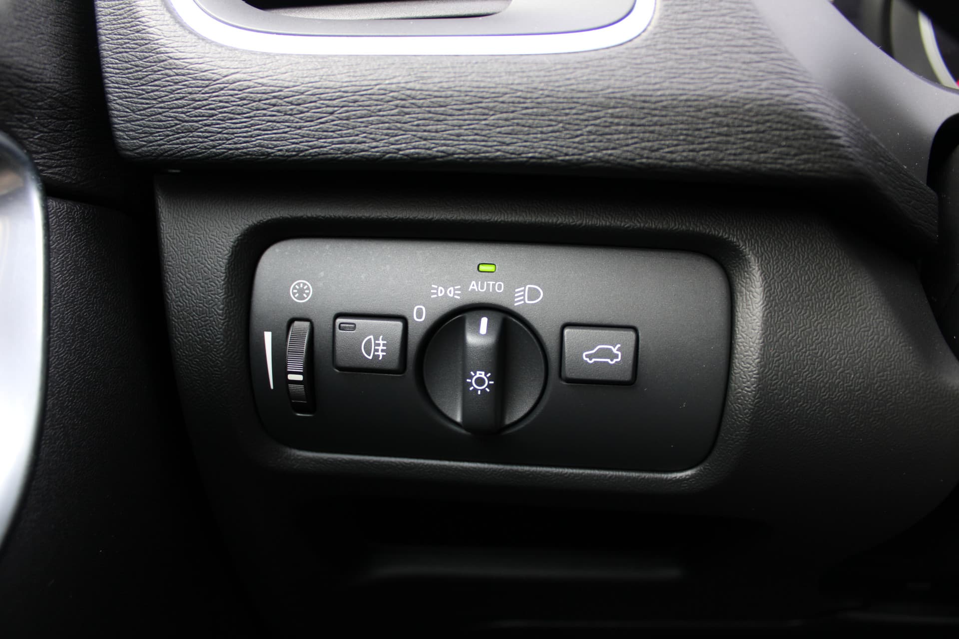 Volvo V40 T3 Nordic+ thumbnail 21