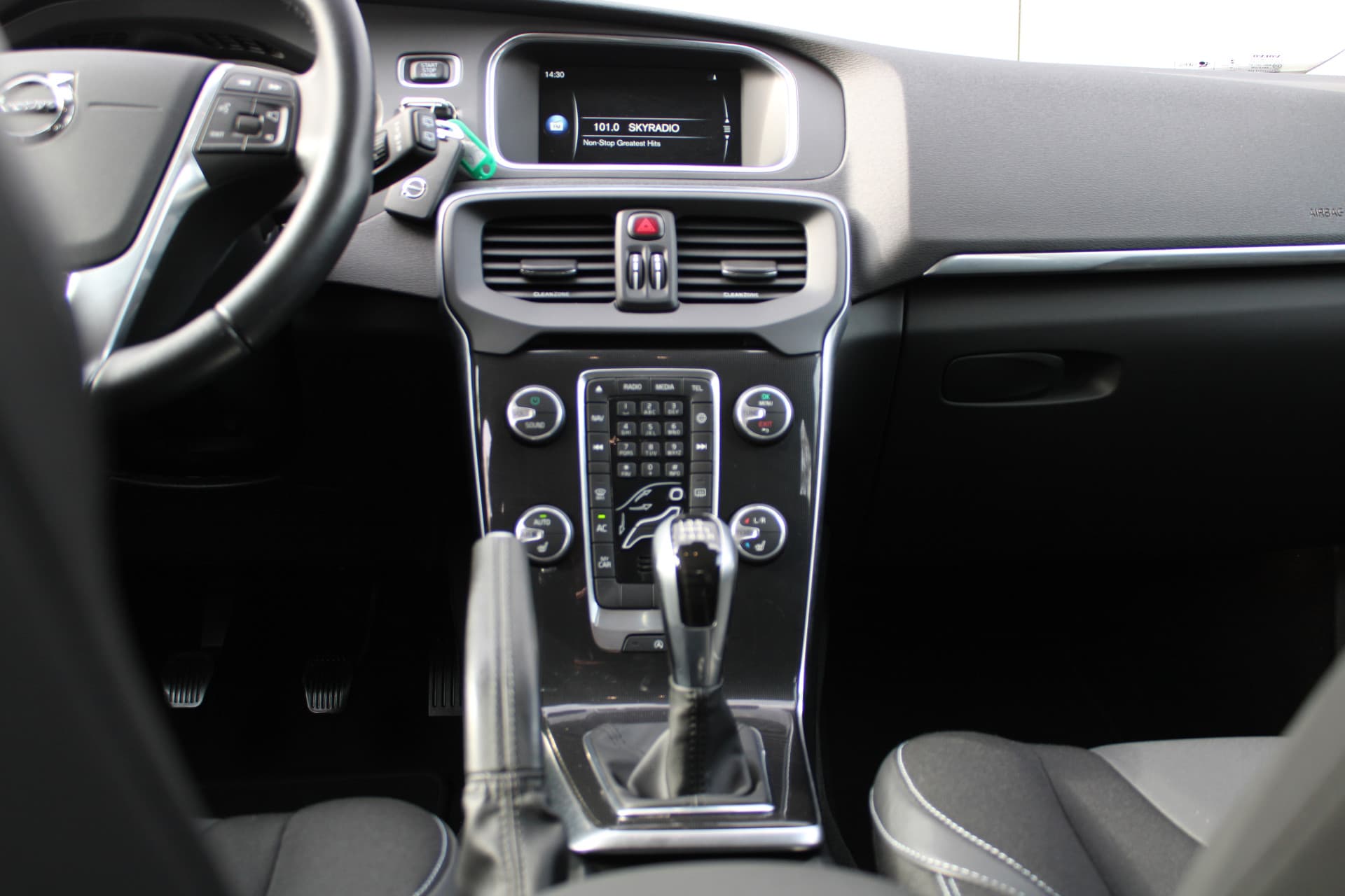 Volvo V40 T3 Nordic+ thumbnail 32