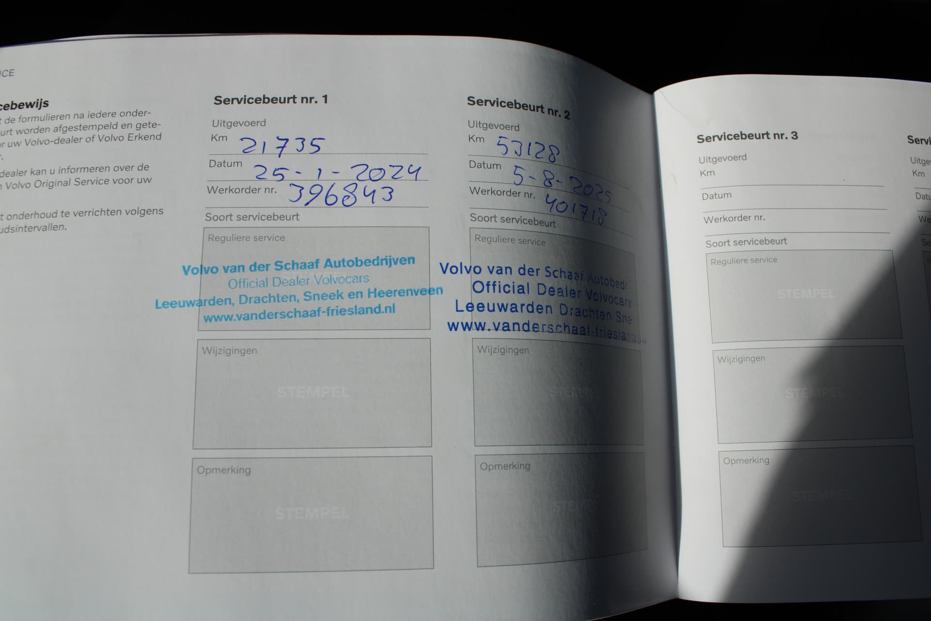 Volvo XC40 Recharge Plus thumbnail 8