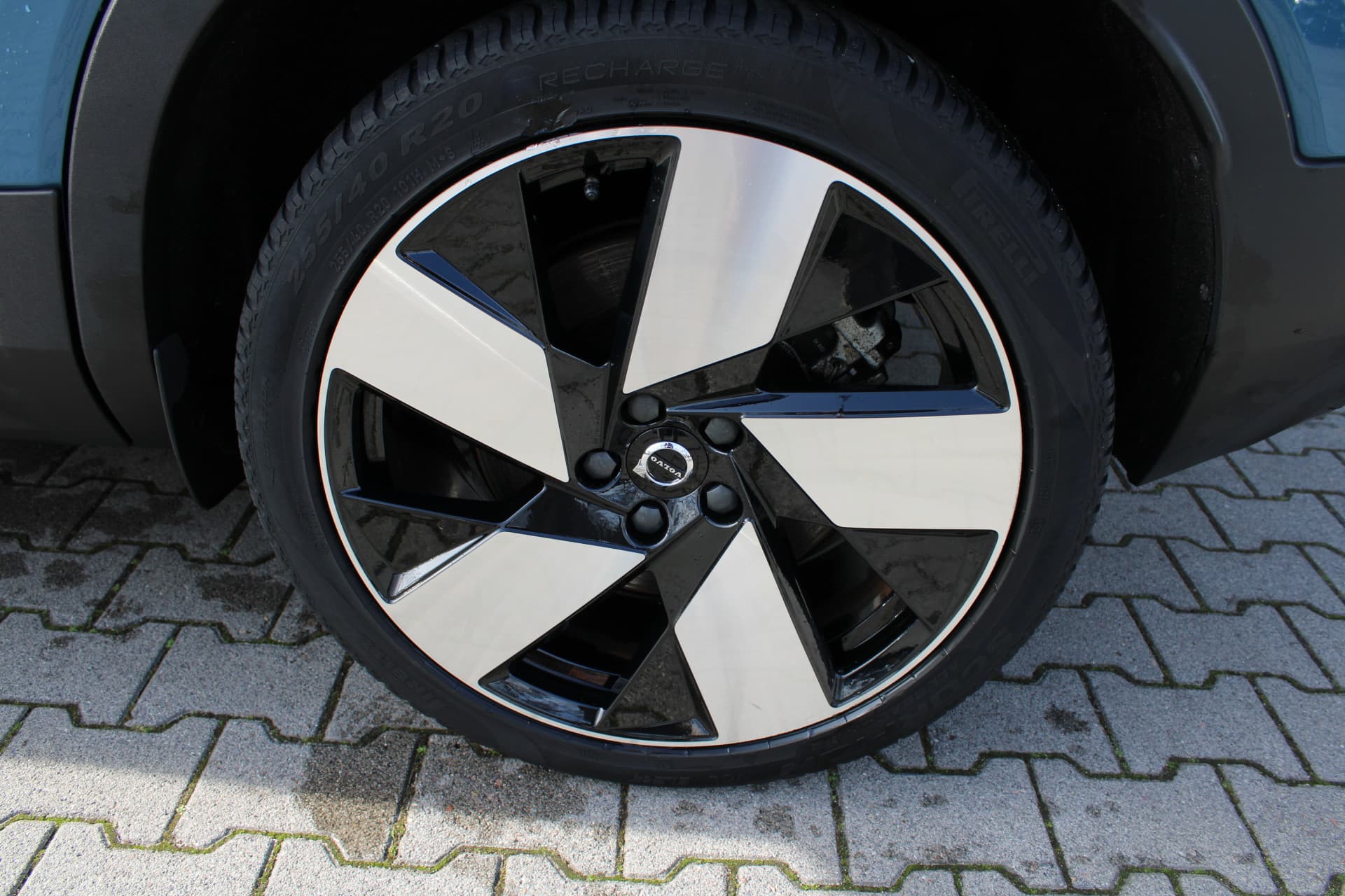 Volvo XC40 Recharge Plus thumbnail 15