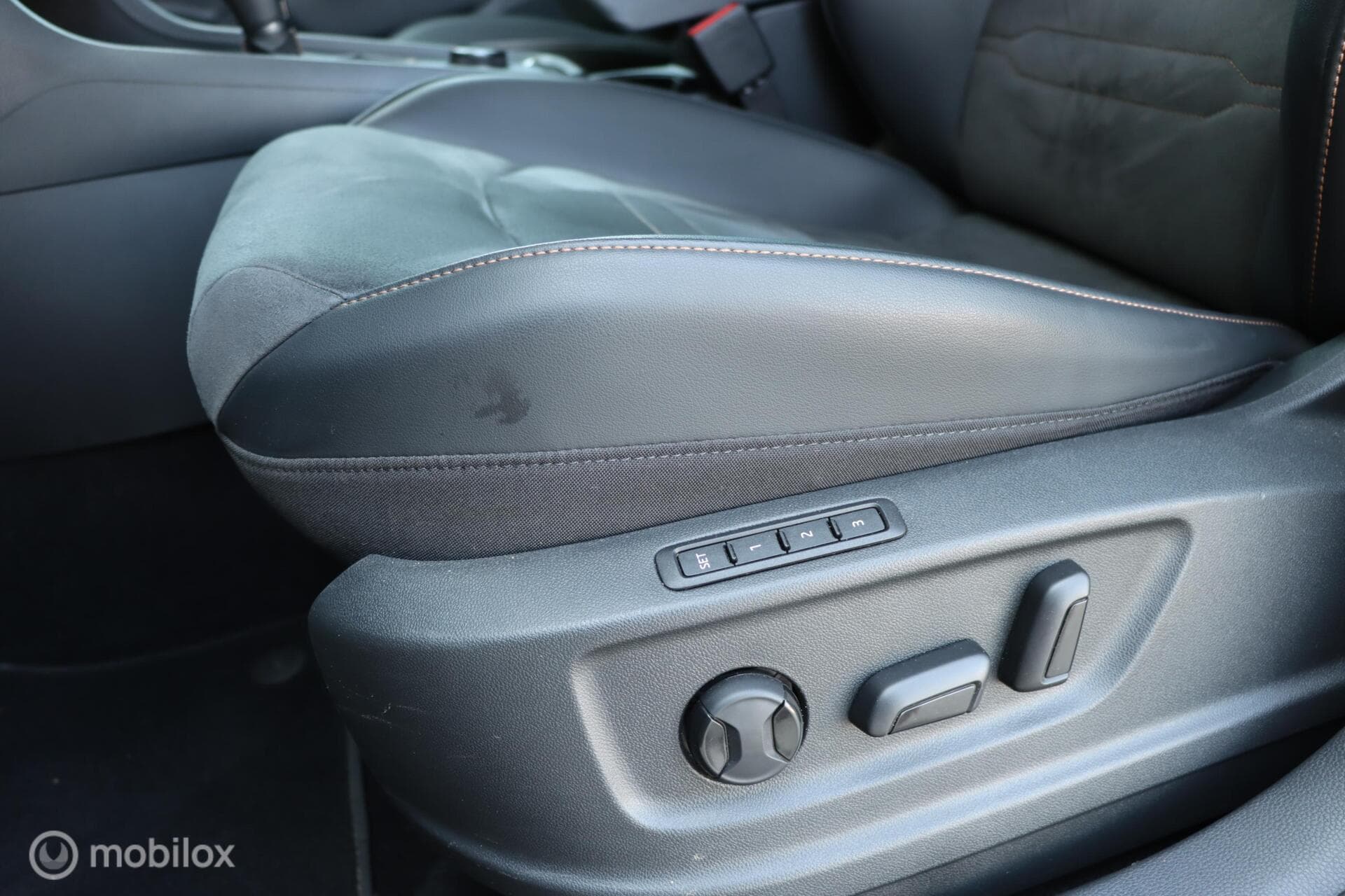 CUPRA Ateca thumbnail 10