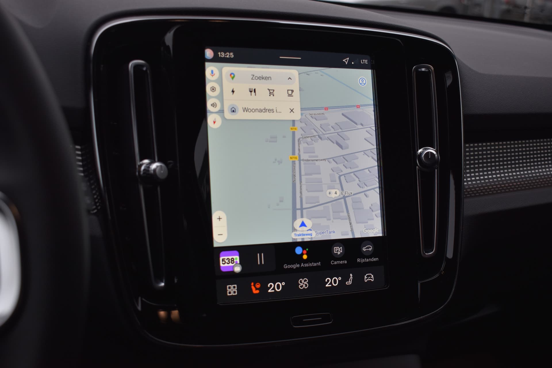 Volvo EX40 Extended Range 252PK Plus Black Ed. 82 kWh thumbnail 26