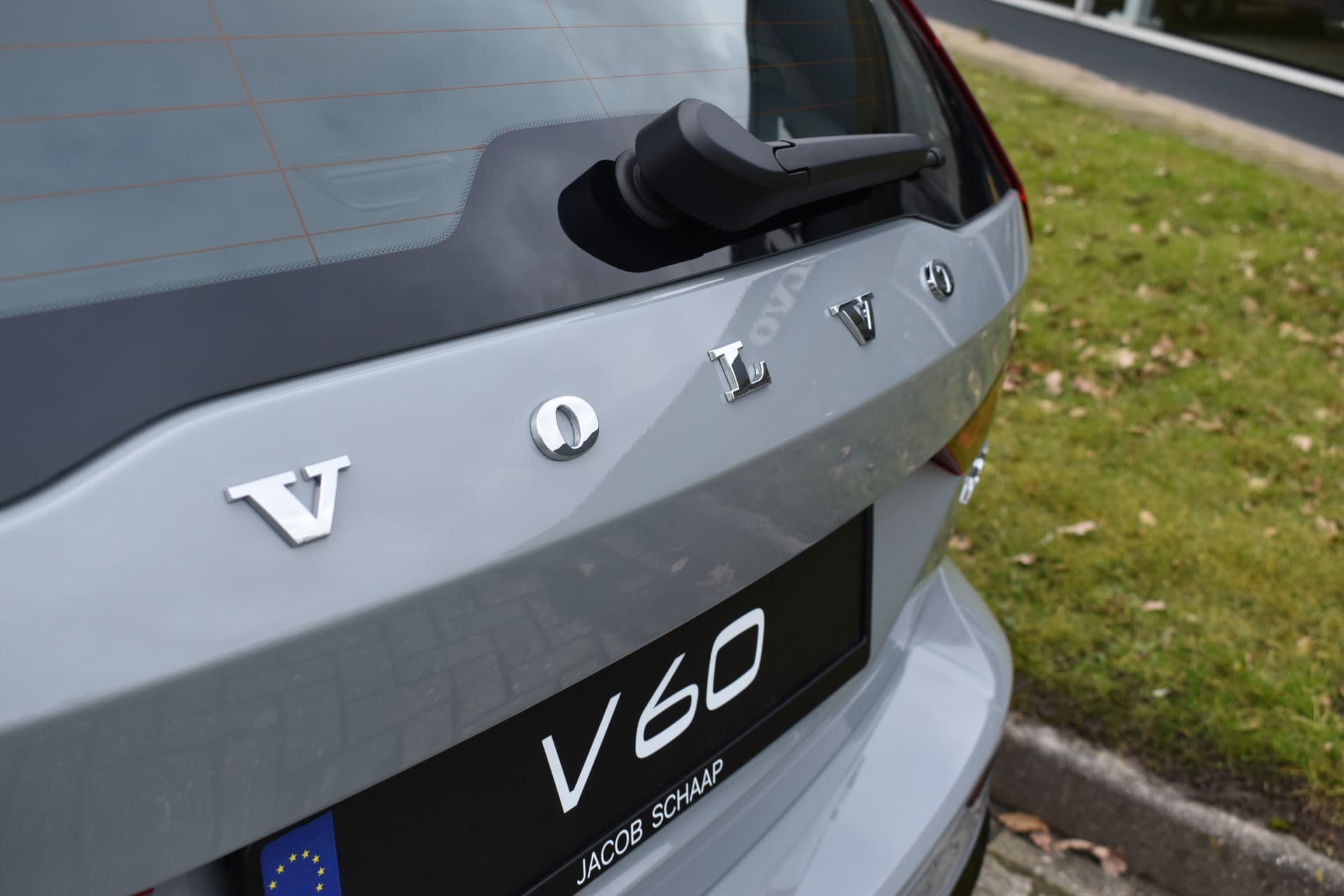 Volvo V60 T8 AWD 455PK Plug-in Hybrid Plus Perform. Ed. Dark thumbnail 11