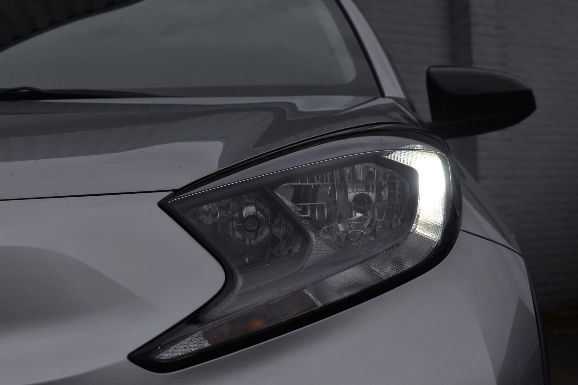 Toyota Aygo X 1.0 VVT-i S-CVT Play Automaat 72pk thumbnail 2