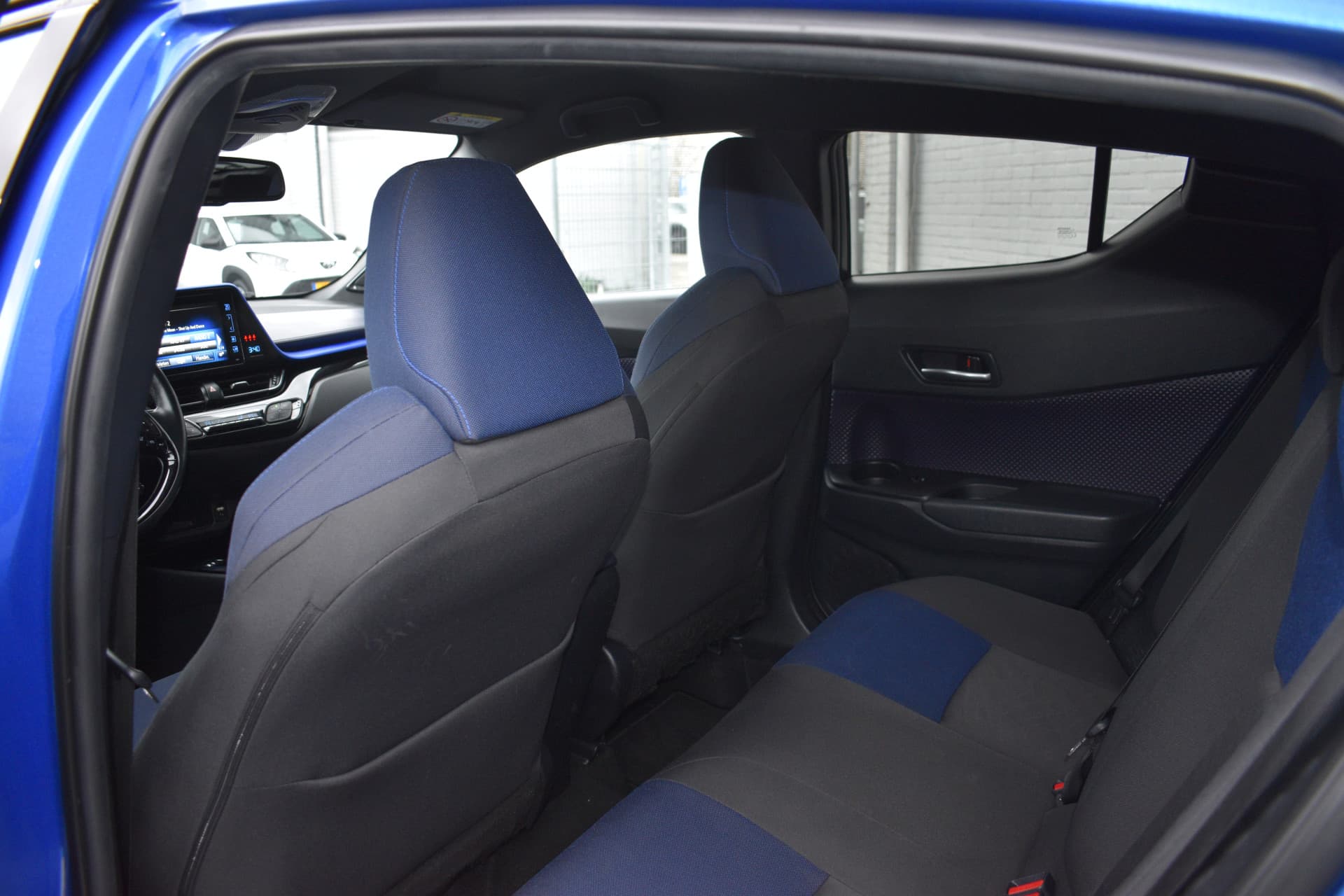 Toyota C-HR 1.8 Hybrid Bi-Tone Automaat 122pk thumbnail 13