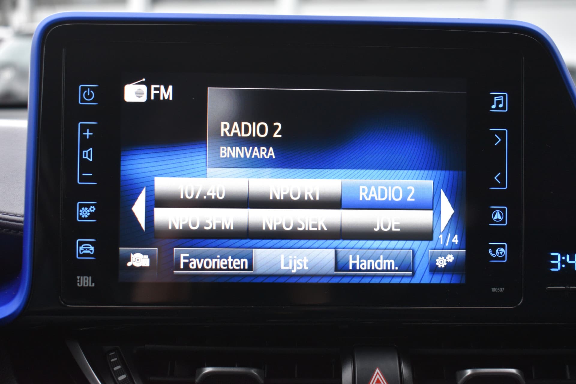 Toyota C-HR 1.8 Hybrid Bi-Tone Automaat 122pk thumbnail 17