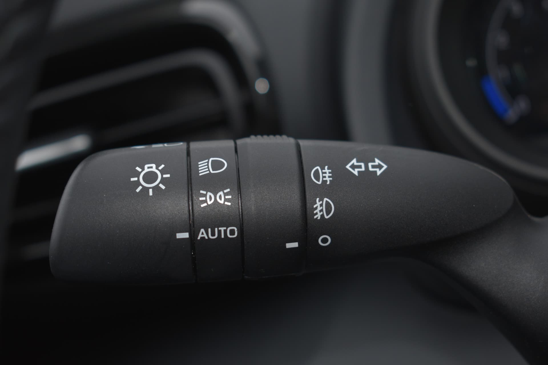 Toyota Yaris 1.5 VVT-i Dynamic Handgeschakeld 126pk thumbnail 9