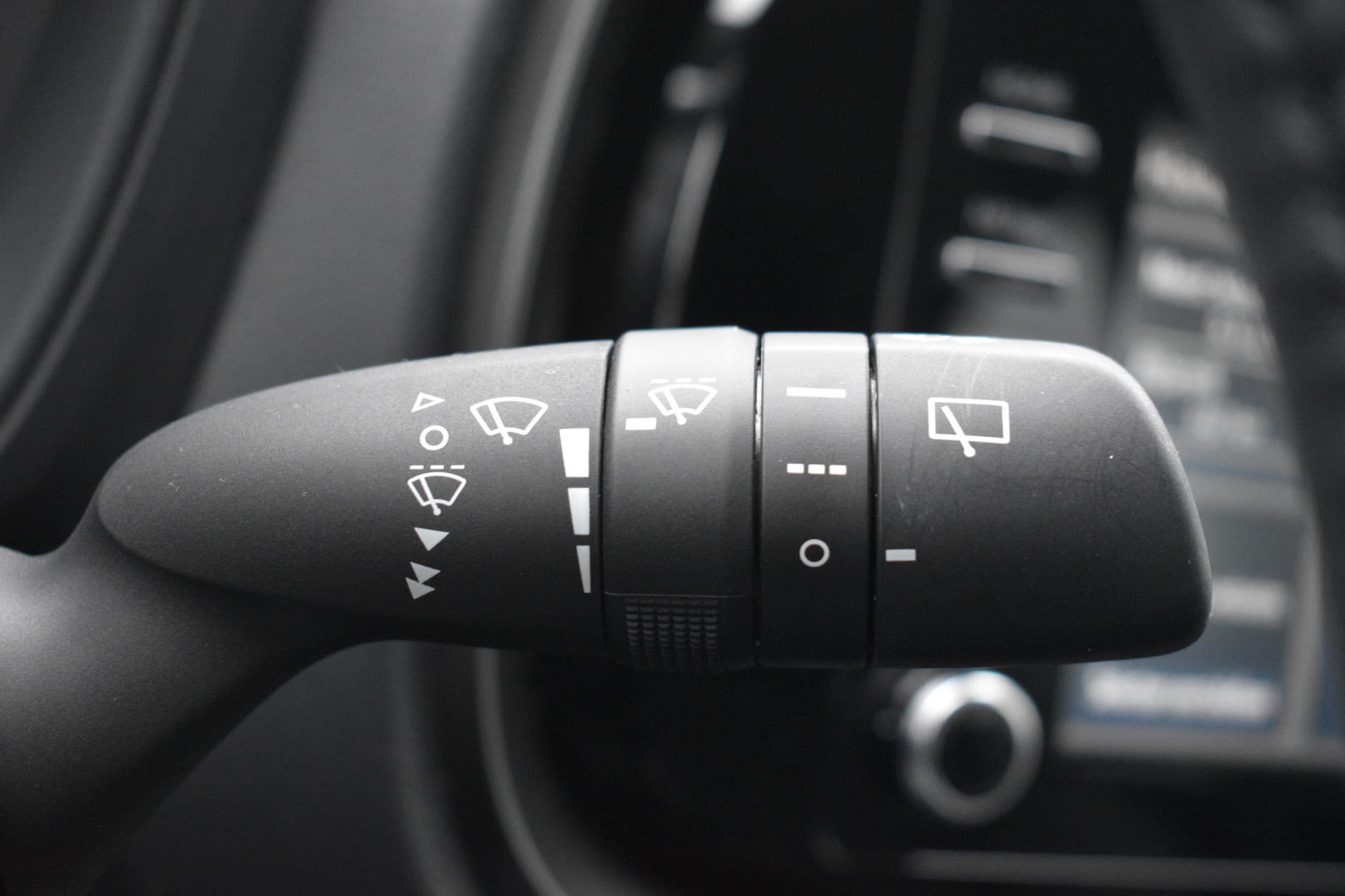 Toyota Aygo X 1.0 VVT-i S-CVT Play Automaat 72pk thumbnail 13