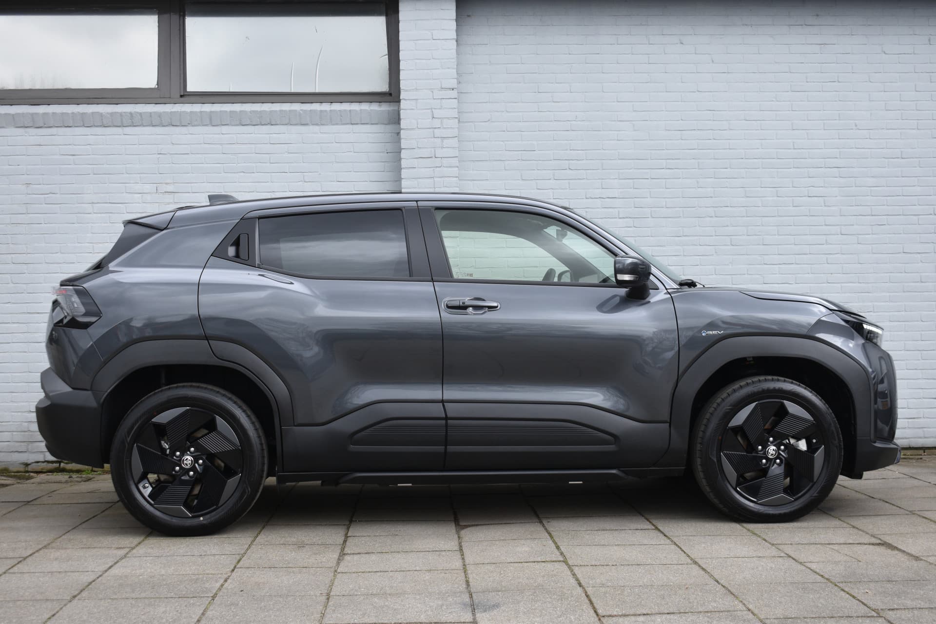 Toyota Urban Cruiser Dynamic 61 kWh Automaat 174pk thumbnail 7