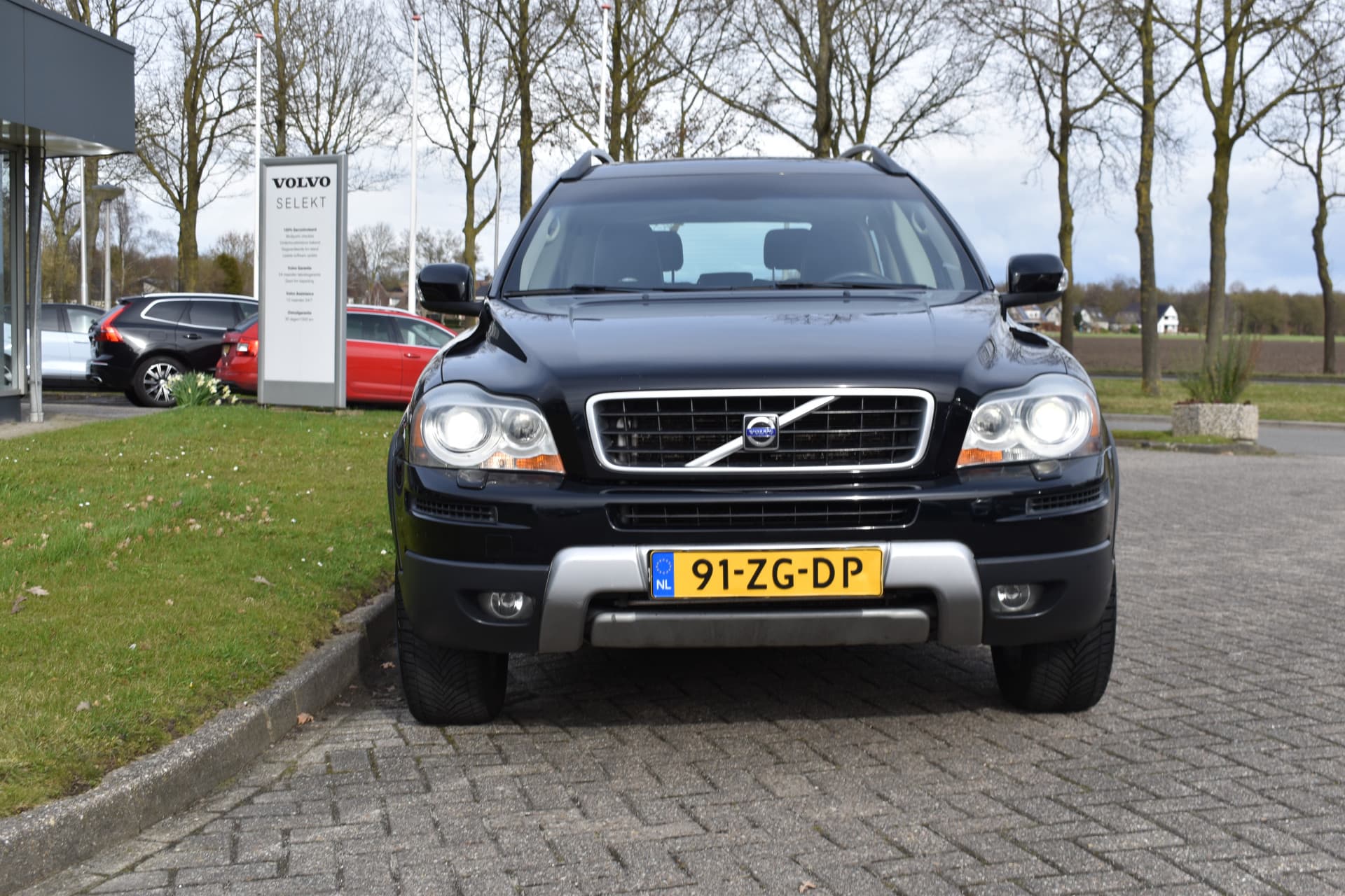 Volvo XC90 3.2 AWD 238PK Aut. 6-cilinder Sport thumbnail 3