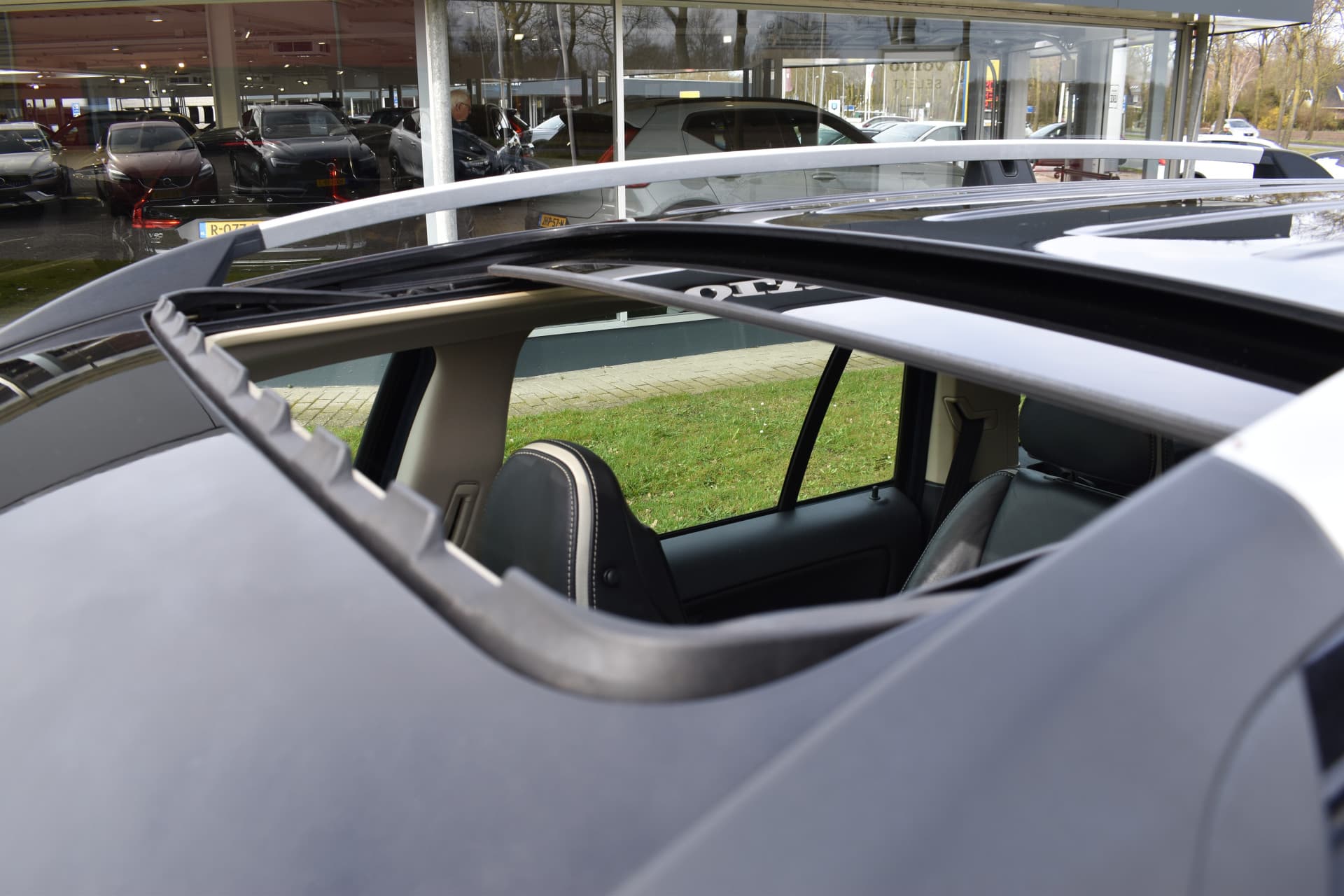 Volvo XC90 3.2 AWD 238PK Aut. 6-cilinder Sport thumbnail 11