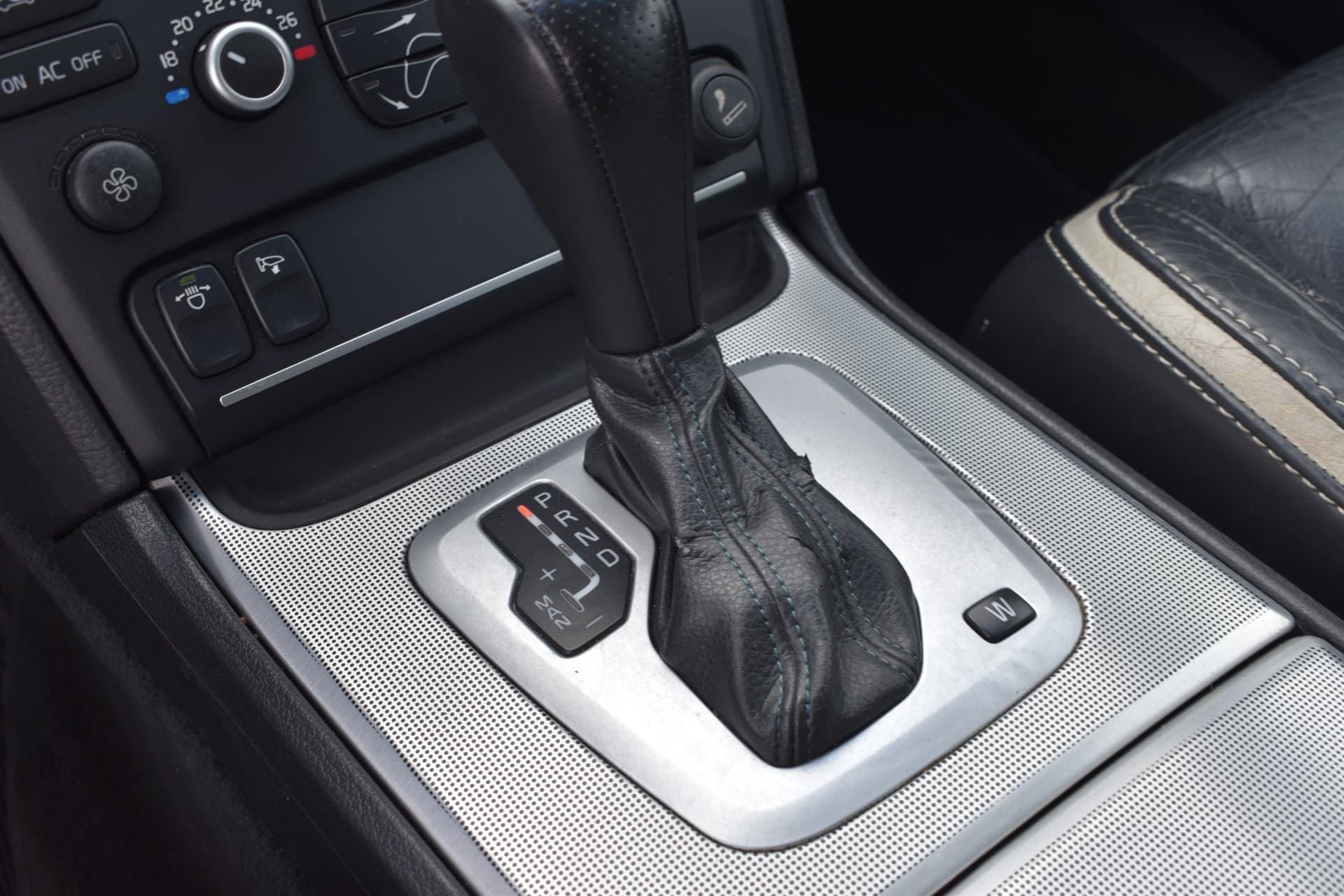 Volvo XC90 3.2 AWD 238PK Aut. 6-cilinder Sport thumbnail 34