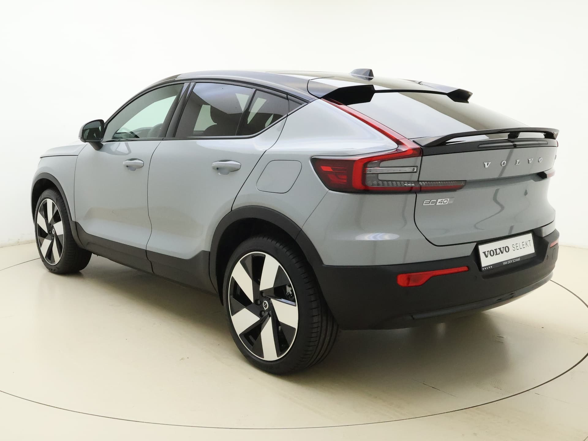 Volvo EC40 Extended Range Ultra / 20'' / Nubuck / Trekhaak / 360 Camera / Elektr. Stoelen / Harman&Kardon Audio / Getint glas / Panoramadak / thumbnail 9