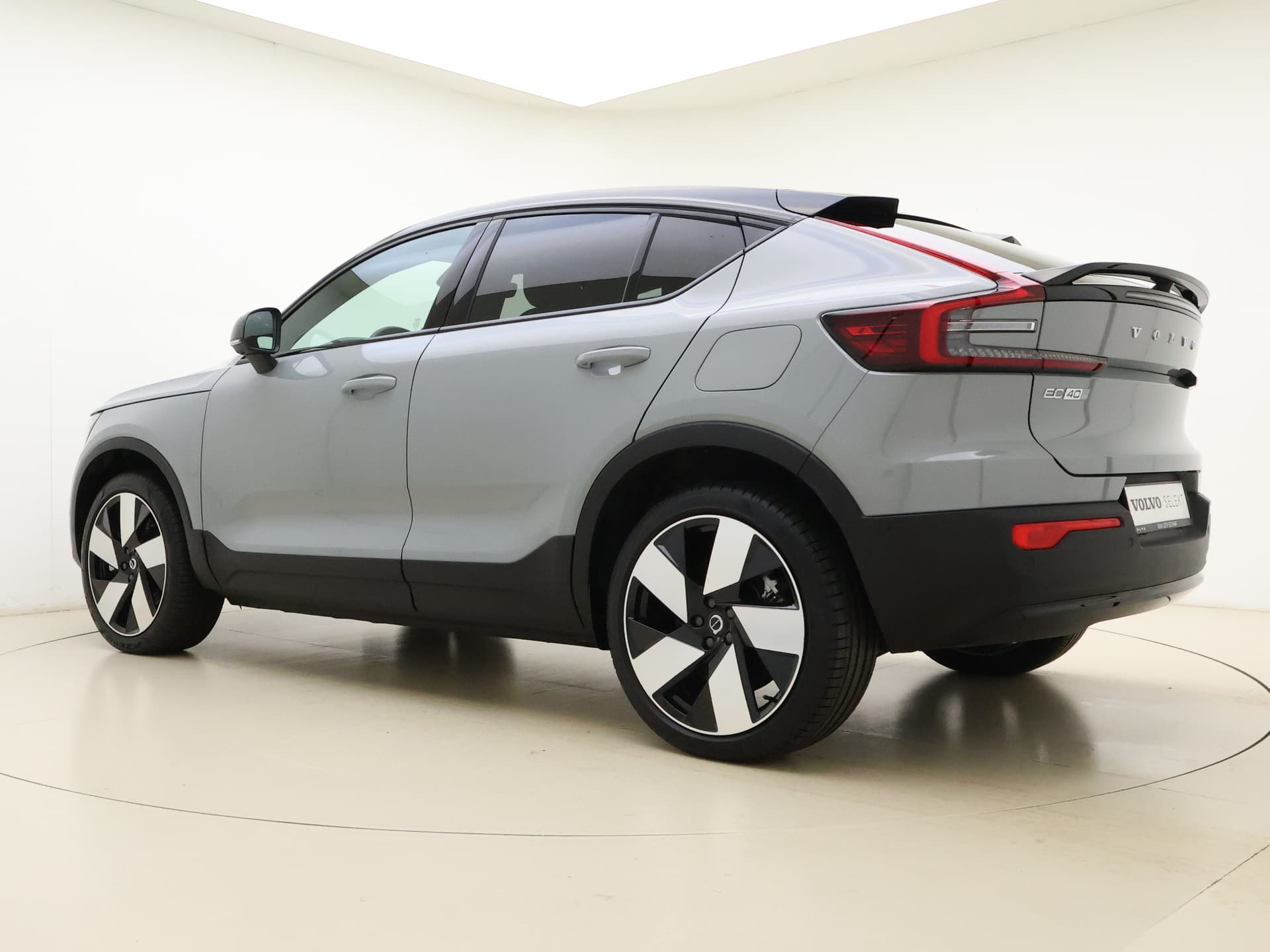 Volvo EC40 Extended Range Ultra / 20'' / Nubuck / Trekhaak / 360 Camera / Elektr. Stoelen / Harman&Kardon Audio / Getint glas / Panoramadak / thumbnail 18
