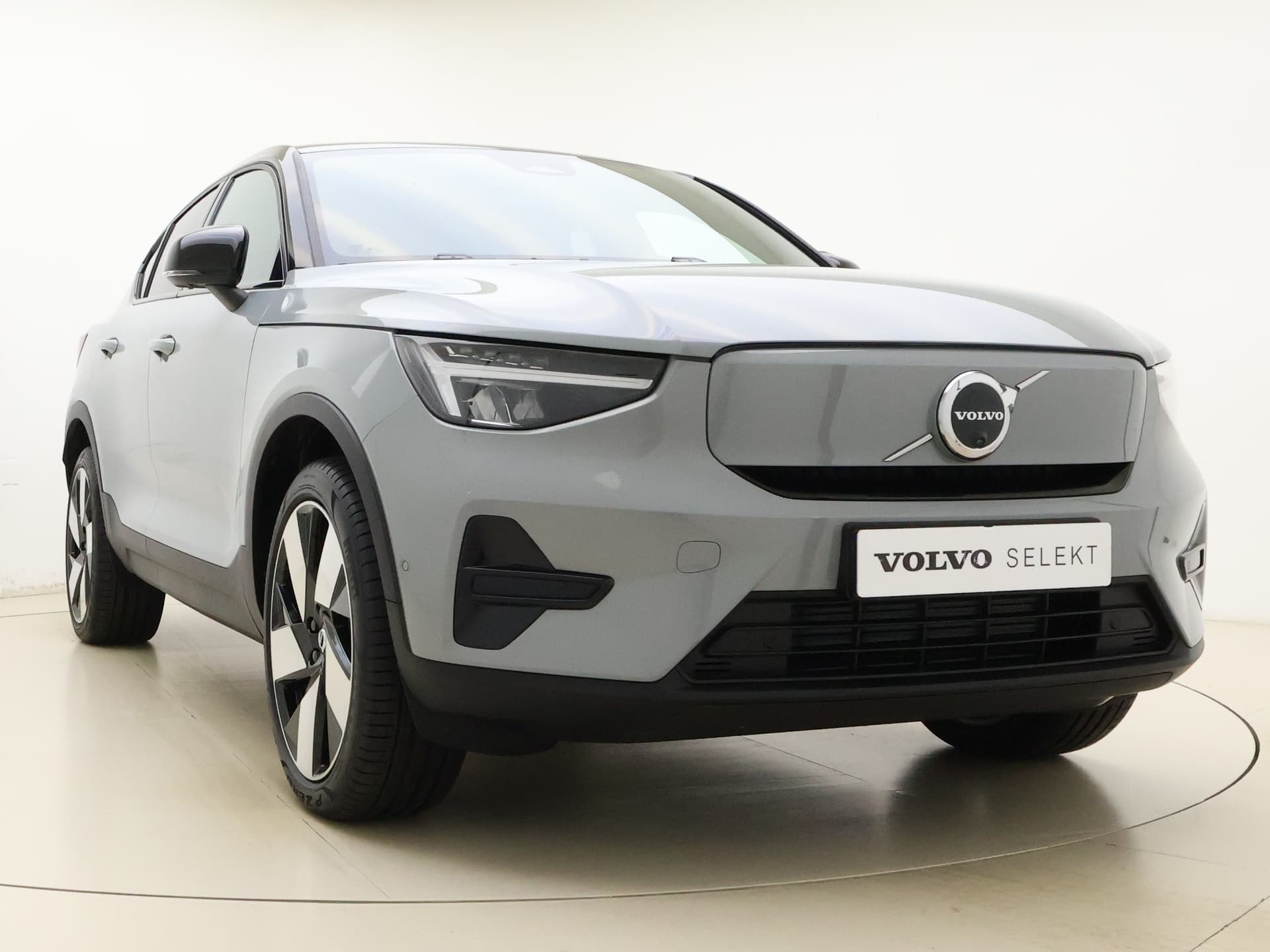 Volvo EC40 Extended Range Ultra / 20'' / Nubuck / Trekhaak / 360 Camera / Elektr. Stoelen / Harman&Kardon Audio / Getint glas / Panoramadak / thumbnail 30