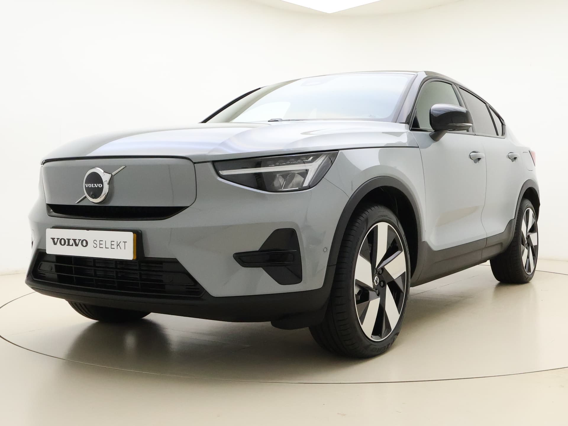 Volvo EC40 Extended Range Ultra / 20'' / Nubuck / Trekhaak / 360 Camera / Elektr. Stoelen / Harman&Kardon Audio / Getint glas / Panoramadak / thumbnail 33