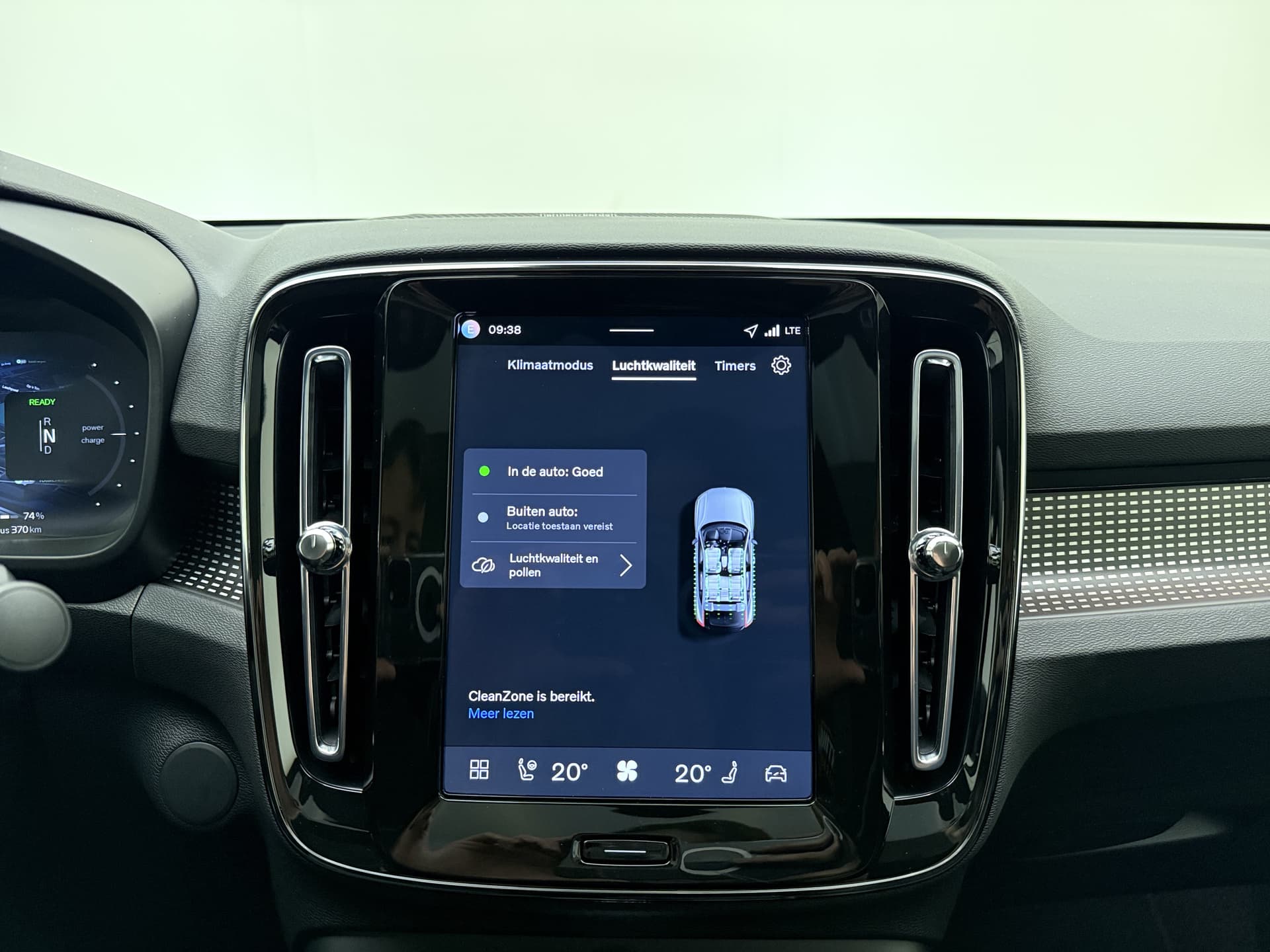 Volvo EC40 Extended Range Ultra / 20'' / Nubuck / Trekhaak / 360 Camera / Elektr. Stoelen / Harman&Kardon Audio / Getint glas / Panoramadak / thumbnail 36