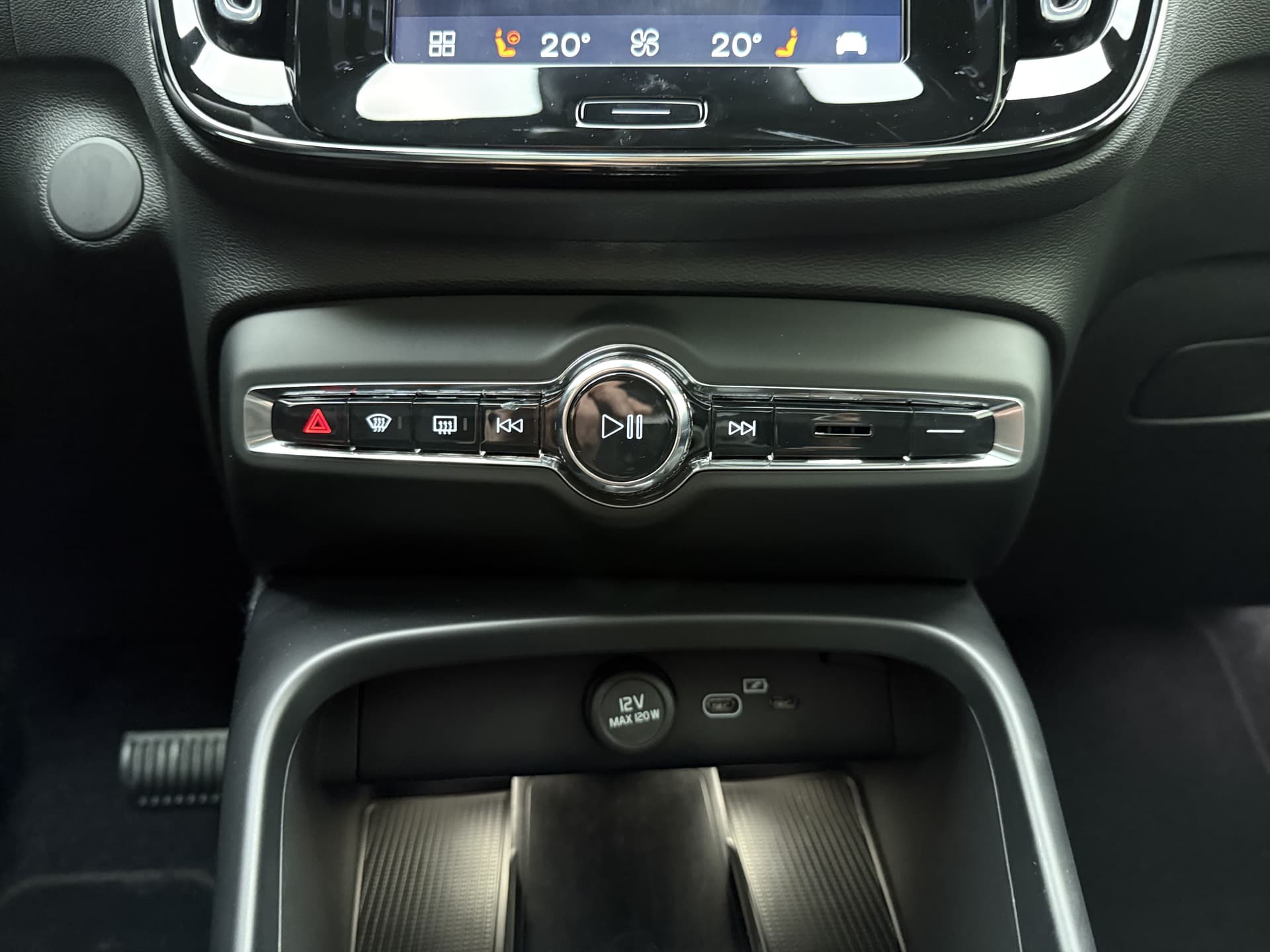 Volvo EC40 Extended Range Ultra / 20'' / Nubuck / Trekhaak / 360 Camera / Elektr. Stoelen / Harman&Kardon Audio / Getint glas / Panoramadak / thumbnail 45