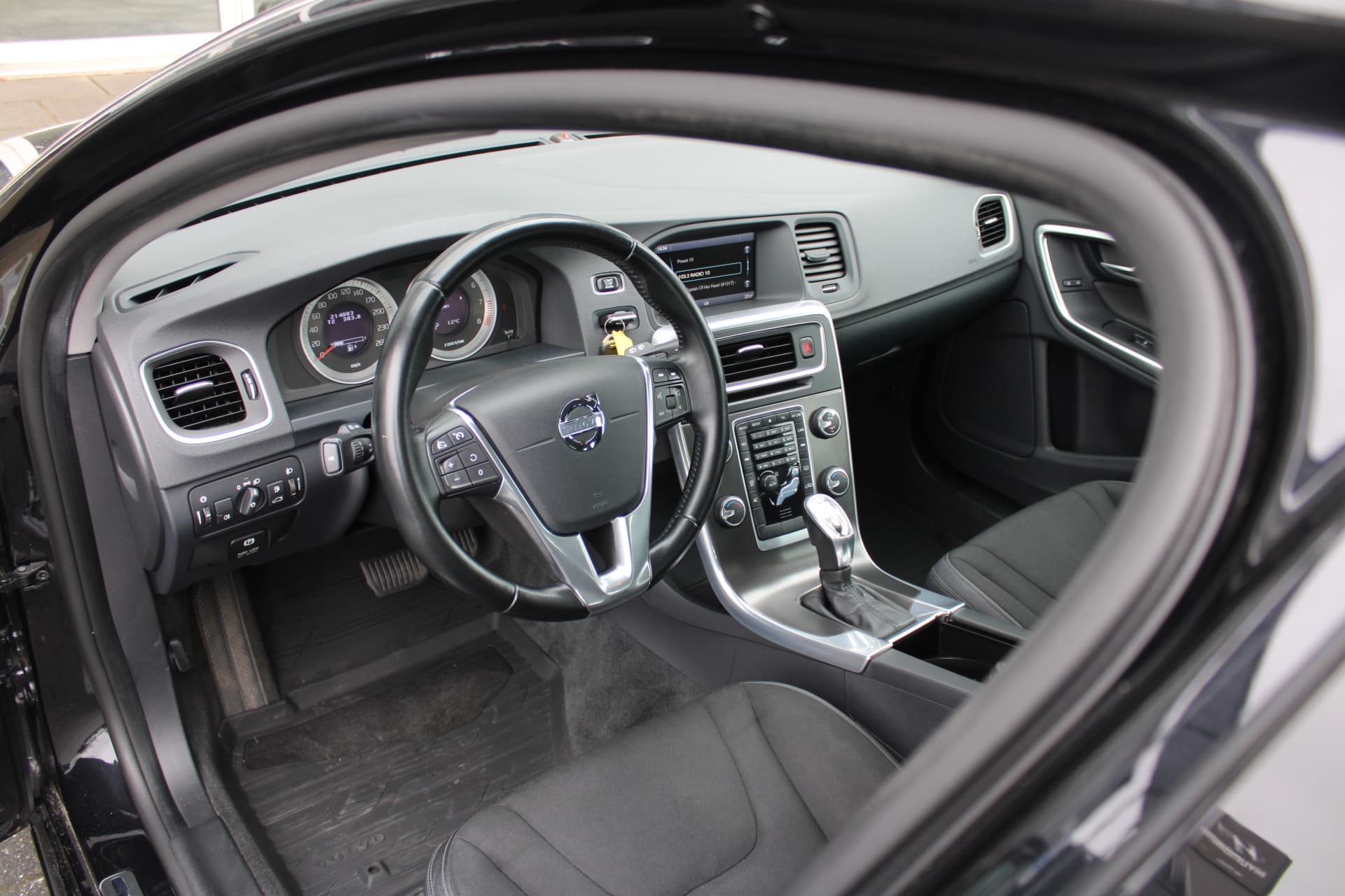 Volvo V60 T3 Automaat Momentum thumbnail 13