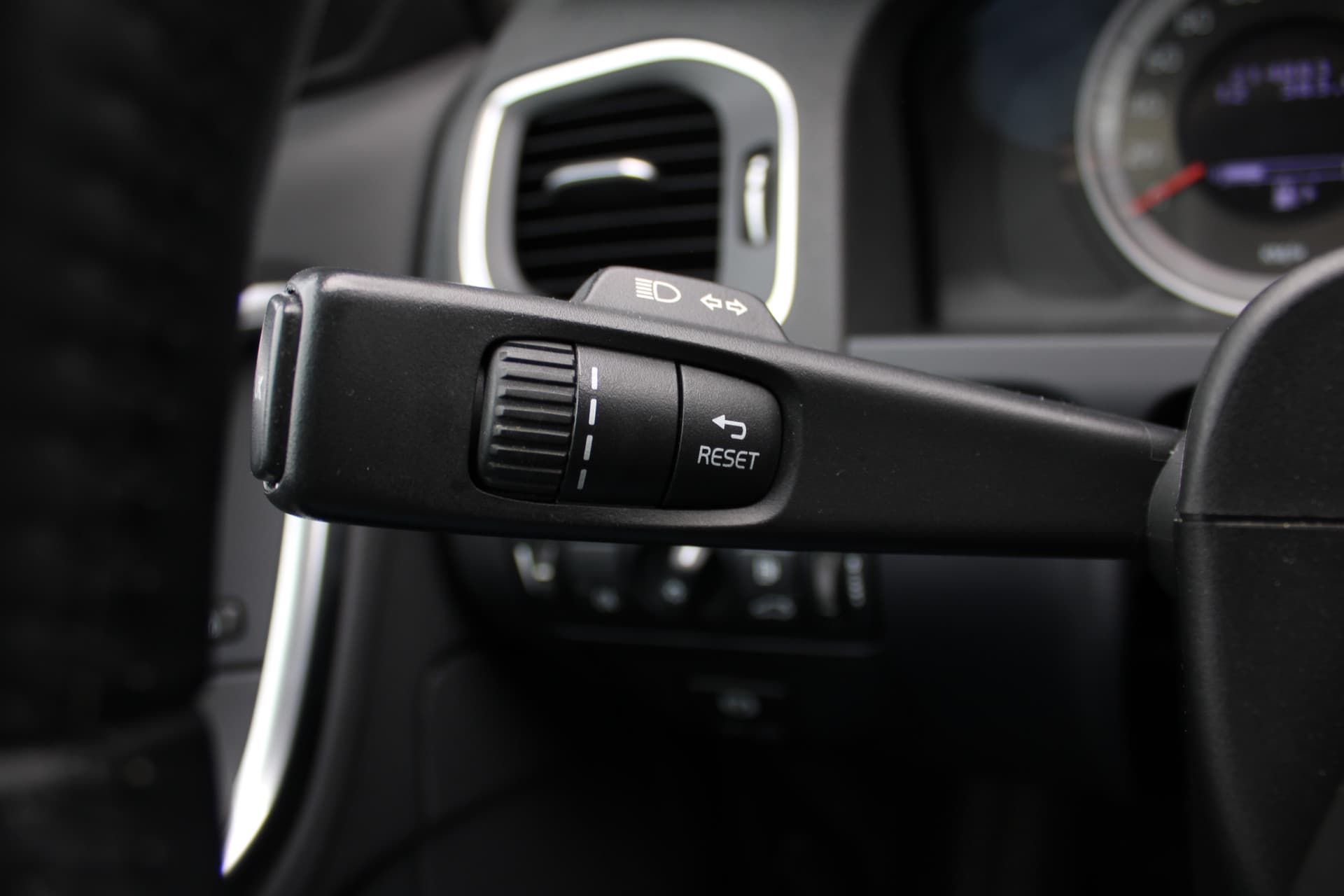 Volvo V60 T3 Automaat Momentum thumbnail 20