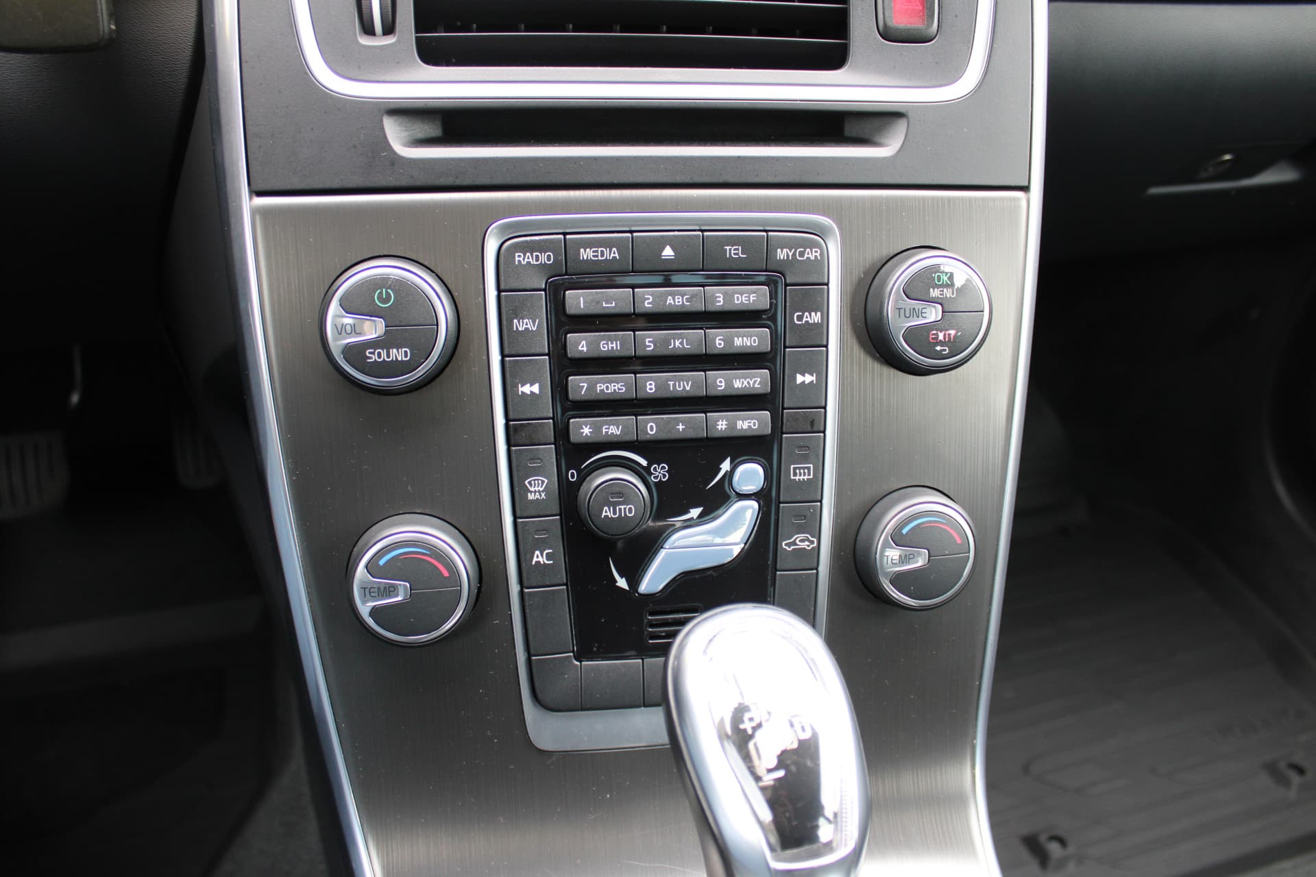 Volvo V60 T3 Automaat Momentum thumbnail 26