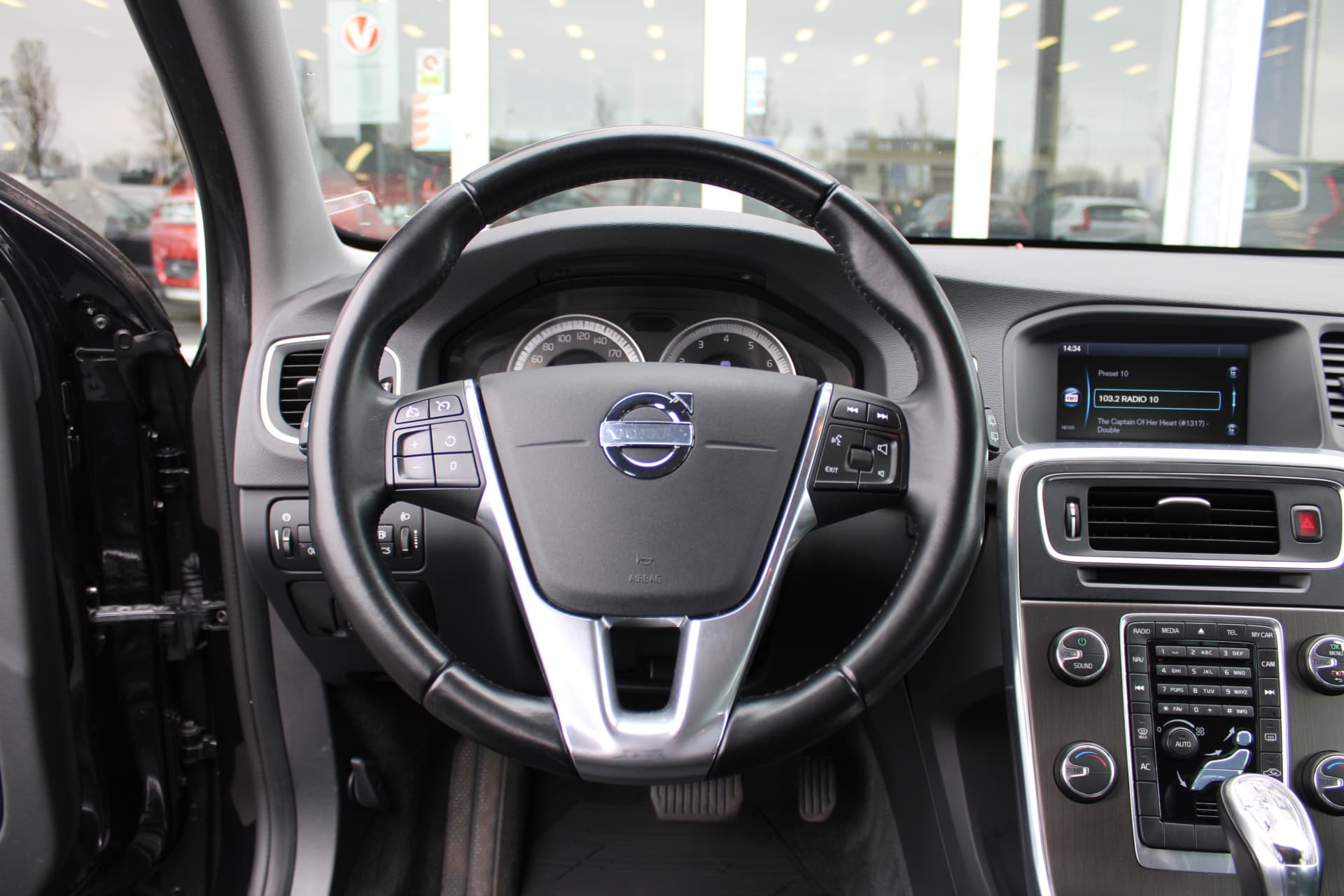 Volvo V60 T3 Automaat Momentum thumbnail 40