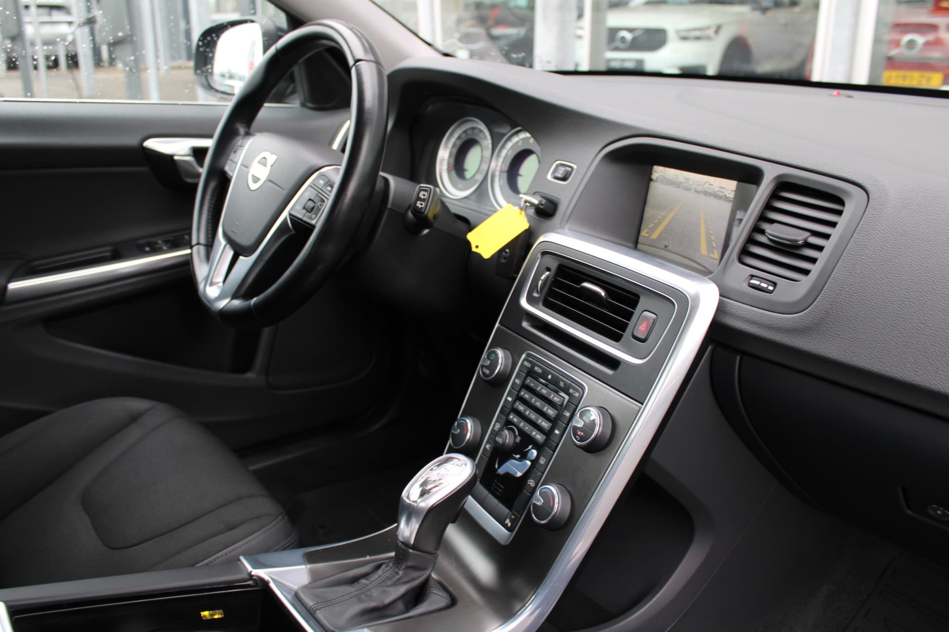 Volvo V60 T3 Automaat Momentum thumbnail 42